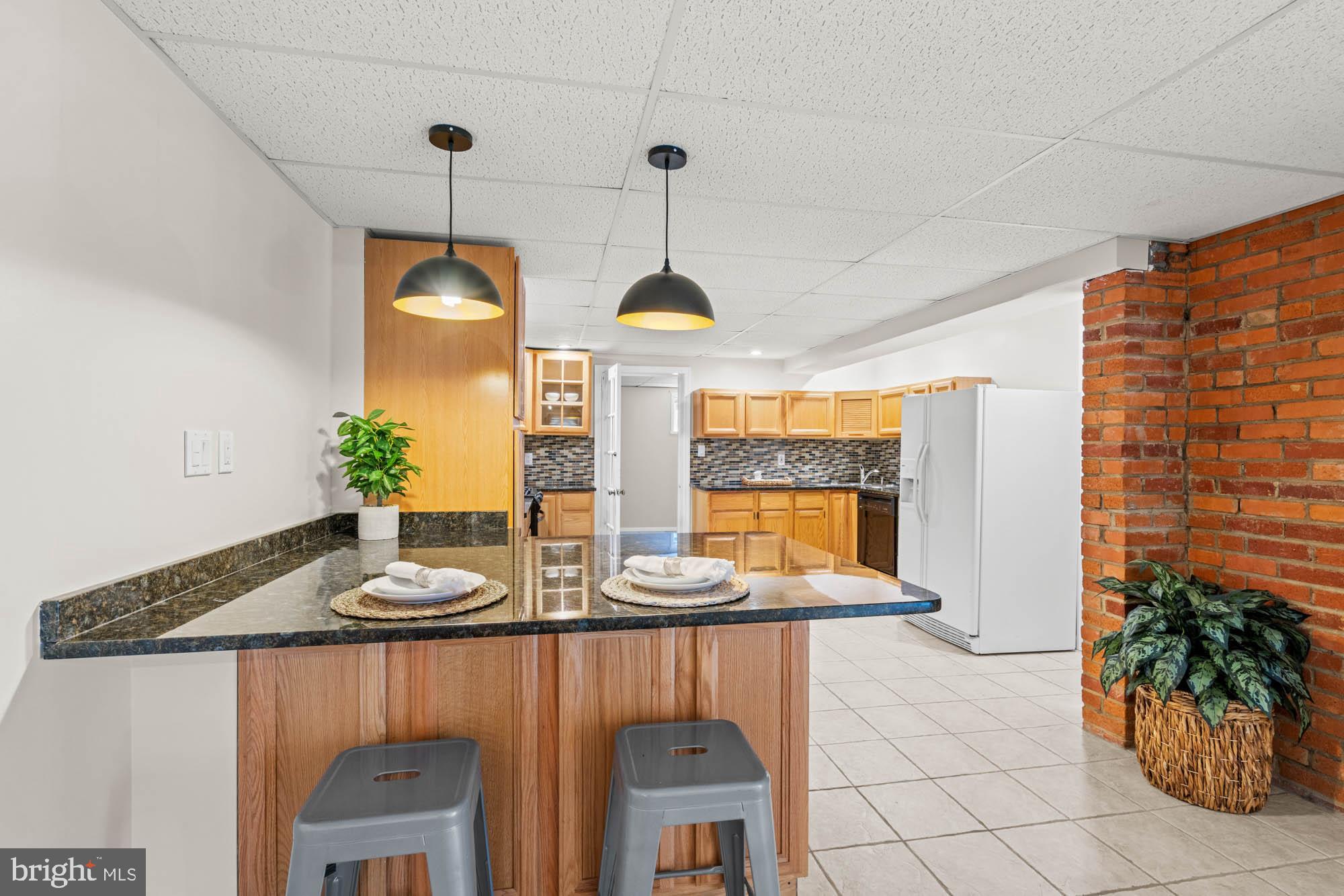 COUNTRY CLUB PARK - Residential