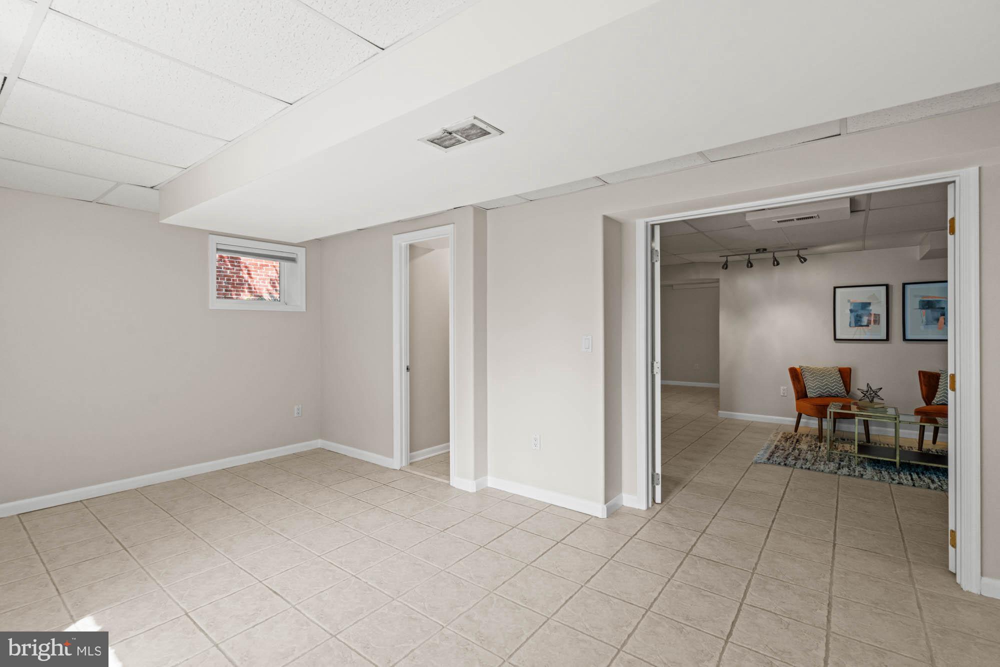 COUNTRY CLUB PARK - Residential