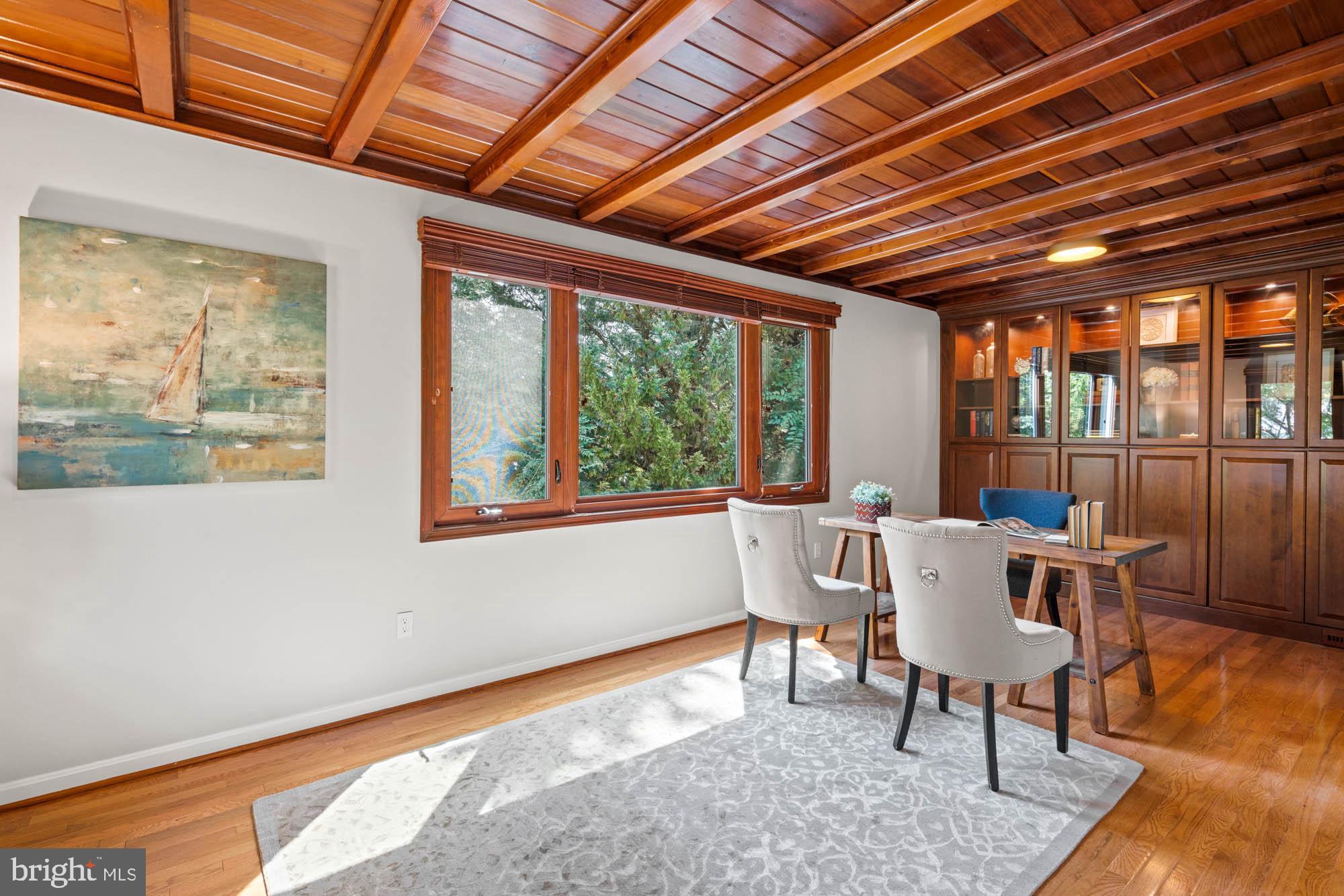 COUNTRY CLUB PARK - Residential