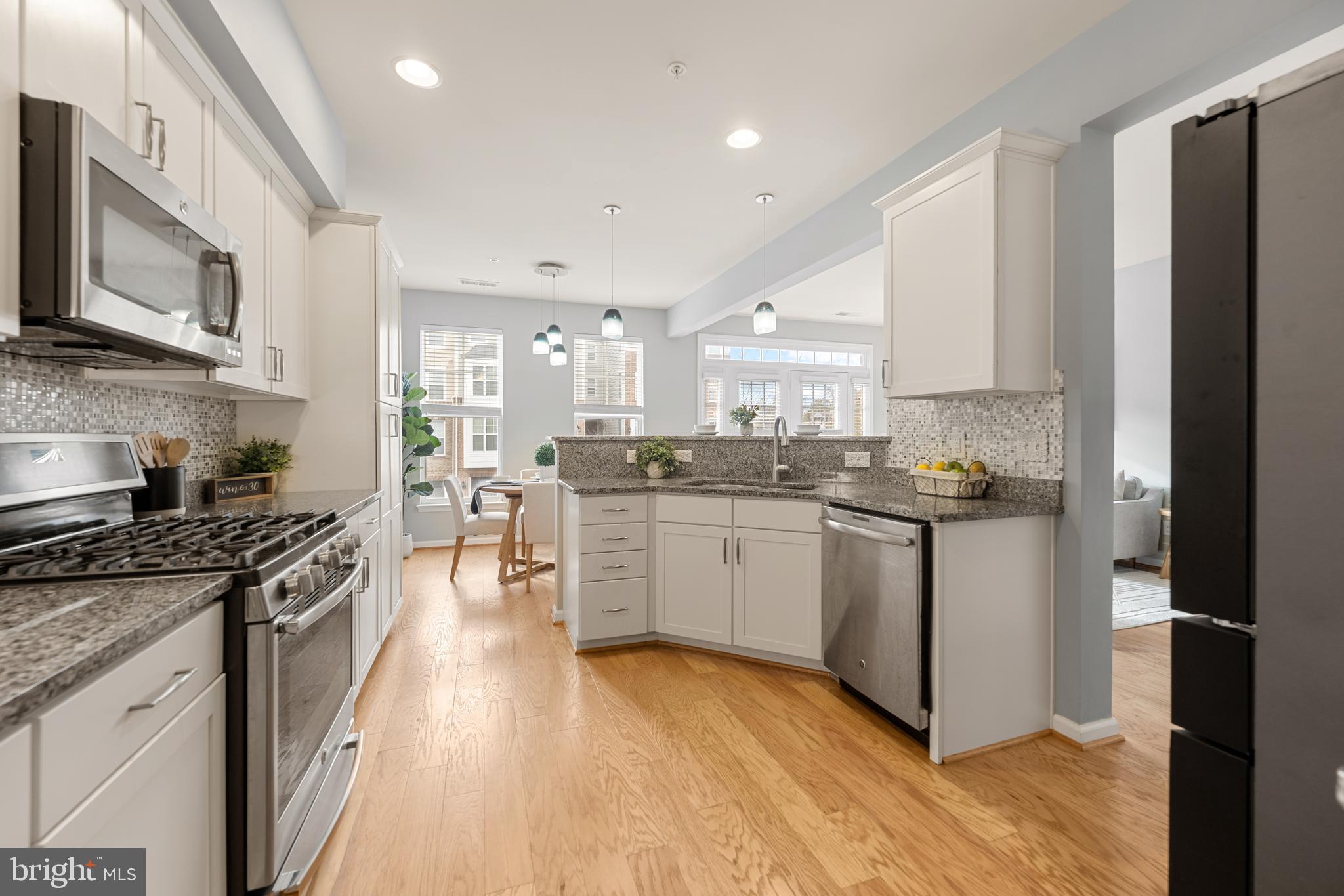 EAST GATE 3 CONDOMINIUM - Residential