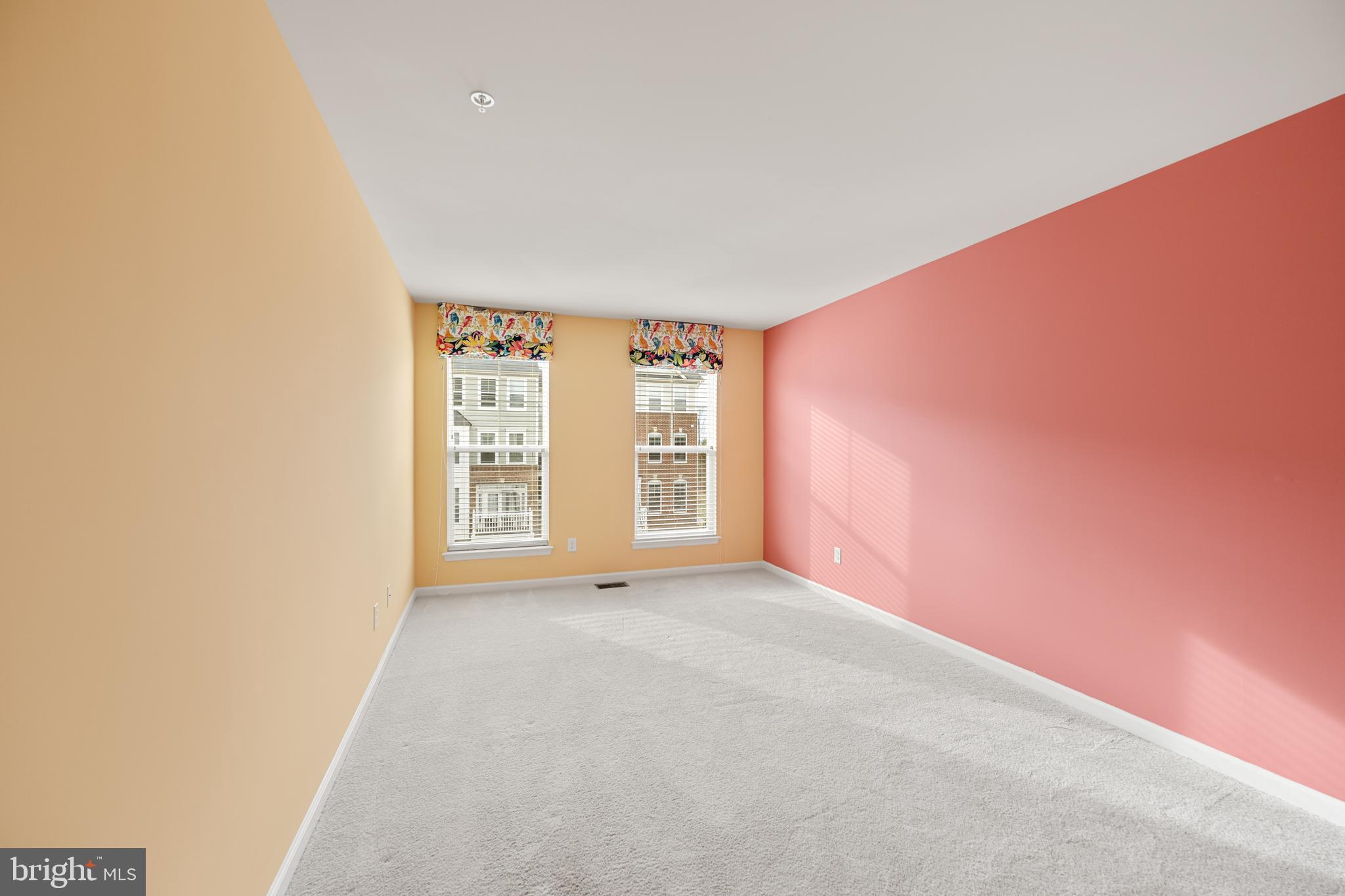 EAST GATE 3 CONDOMINIUM - Residential