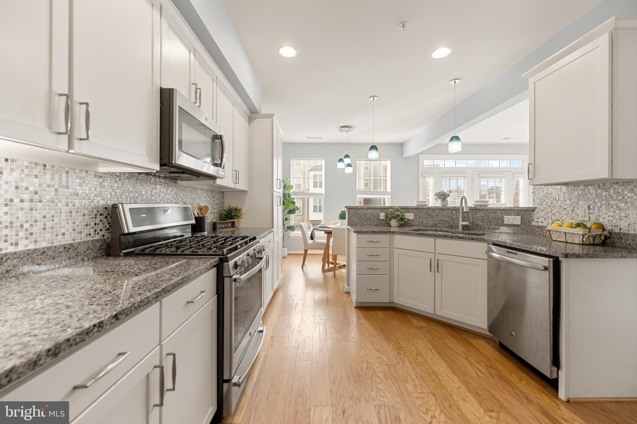 EAST GATE 3 CONDOMINIUM - Residential