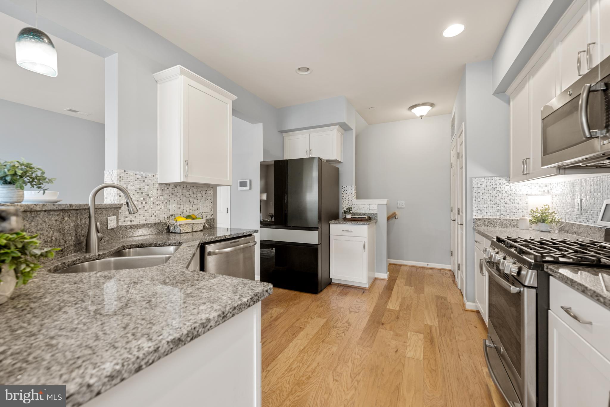 EAST GATE 3 CONDOMINIUM - Residential