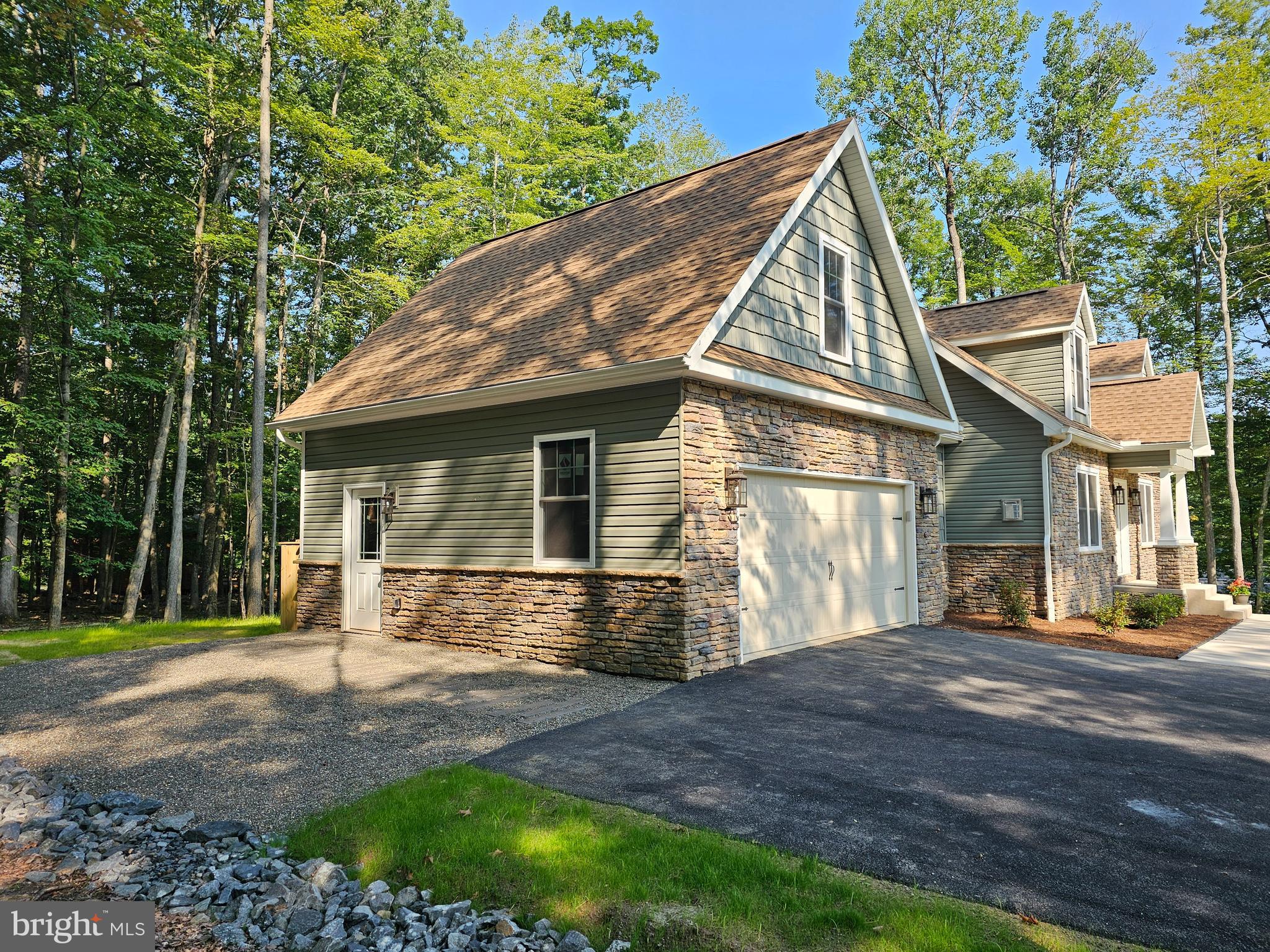 5 TIOGA DRIVE
