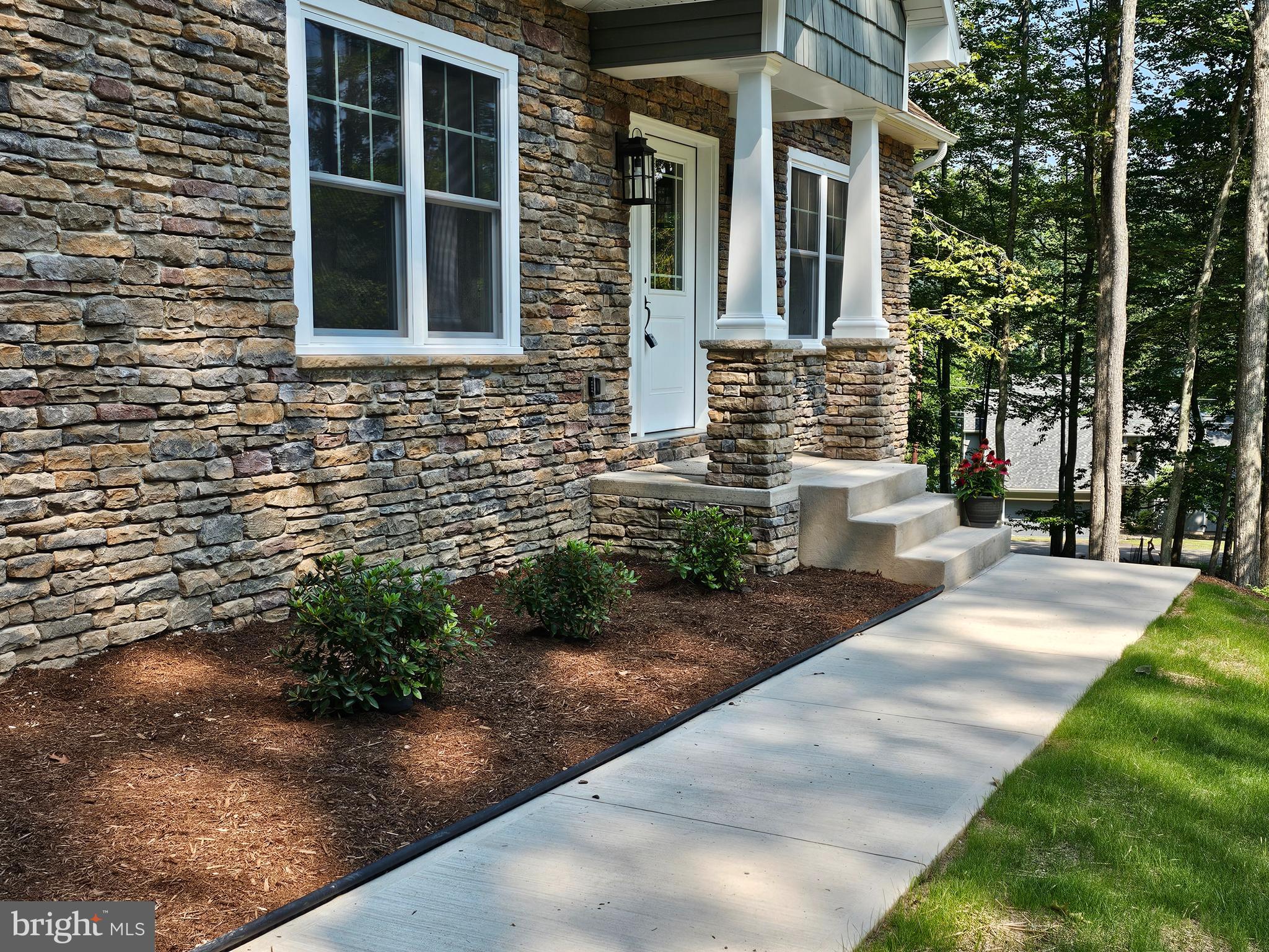 5 TIOGA DRIVE