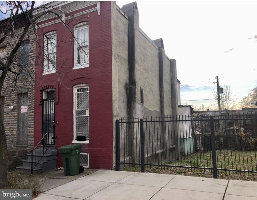 This end of group is located near hospital, schools, public transportation and could be a great addition to your rental portfolio. Currently occupied with holdover tenant.