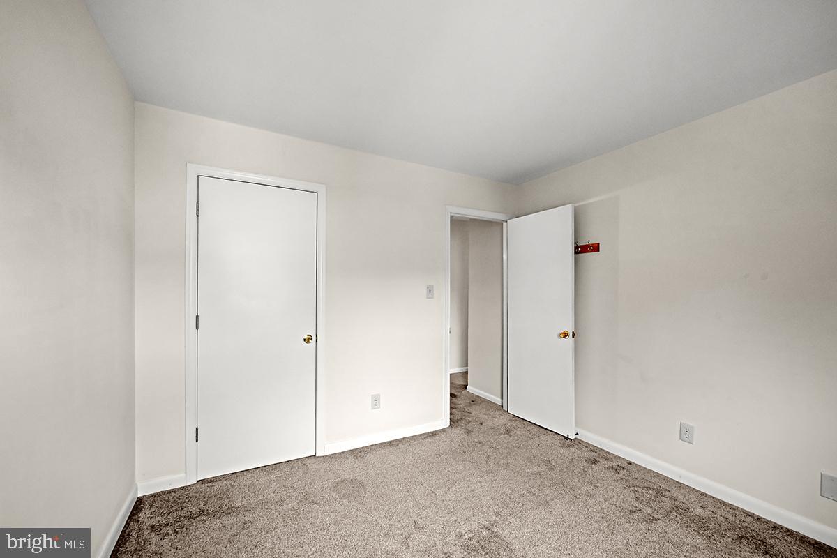 CRESTWOOD HAMLET - Residential