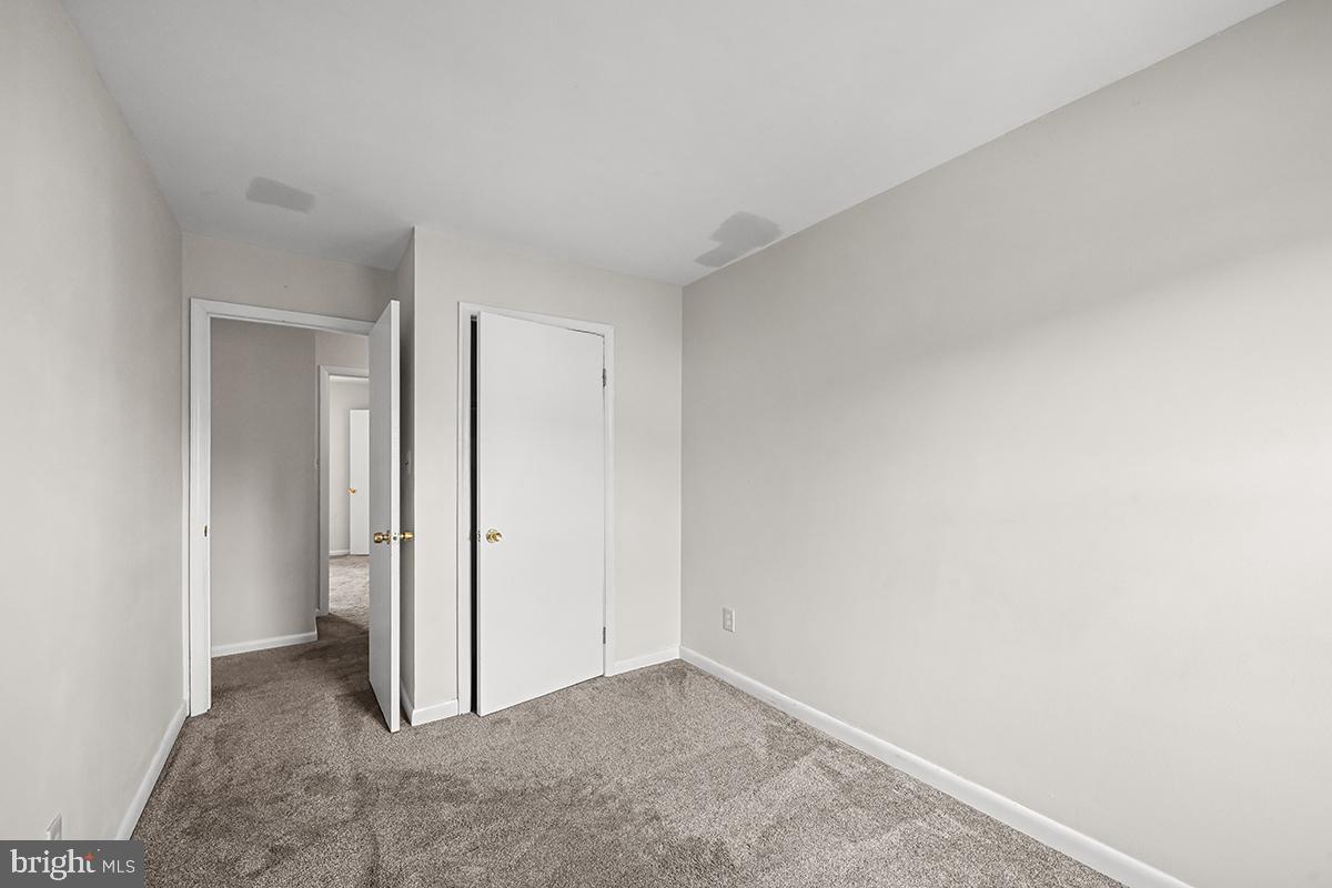 CRESTWOOD HAMLET - Residential