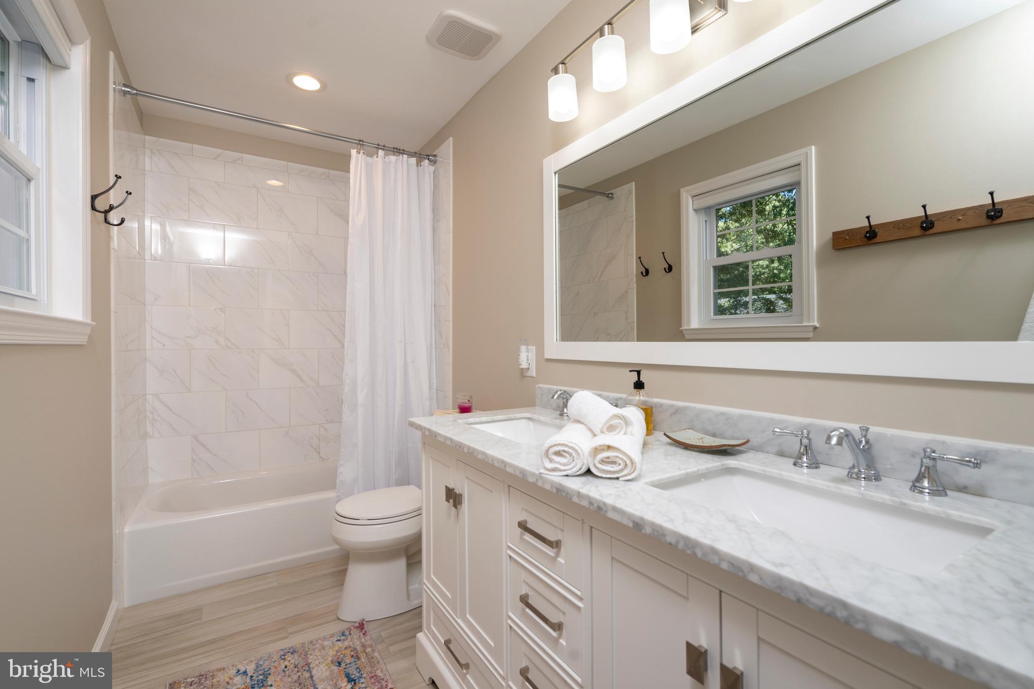 STEWARTS LANDING - Residential