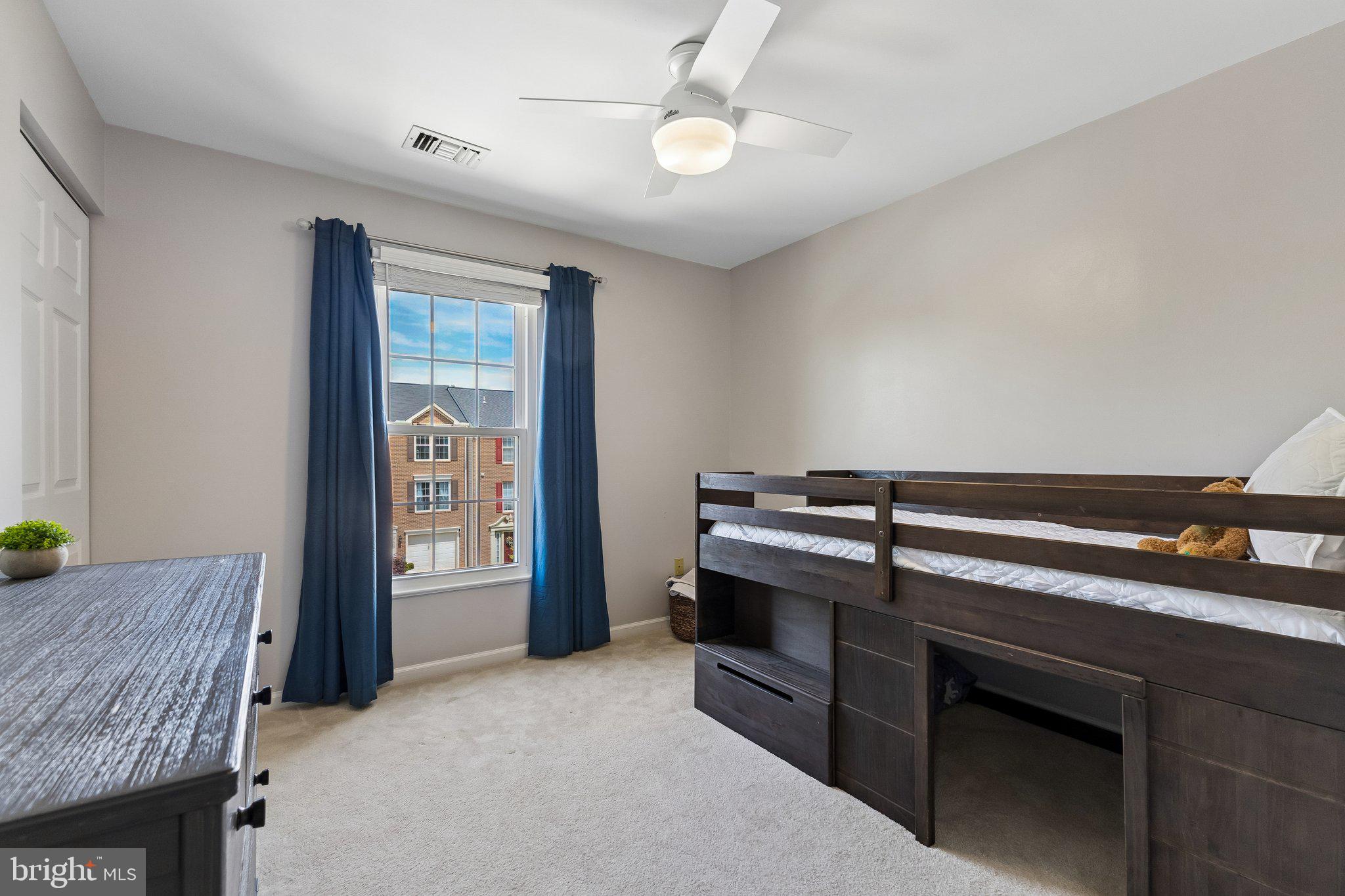 KINGSTOWNE - Residential