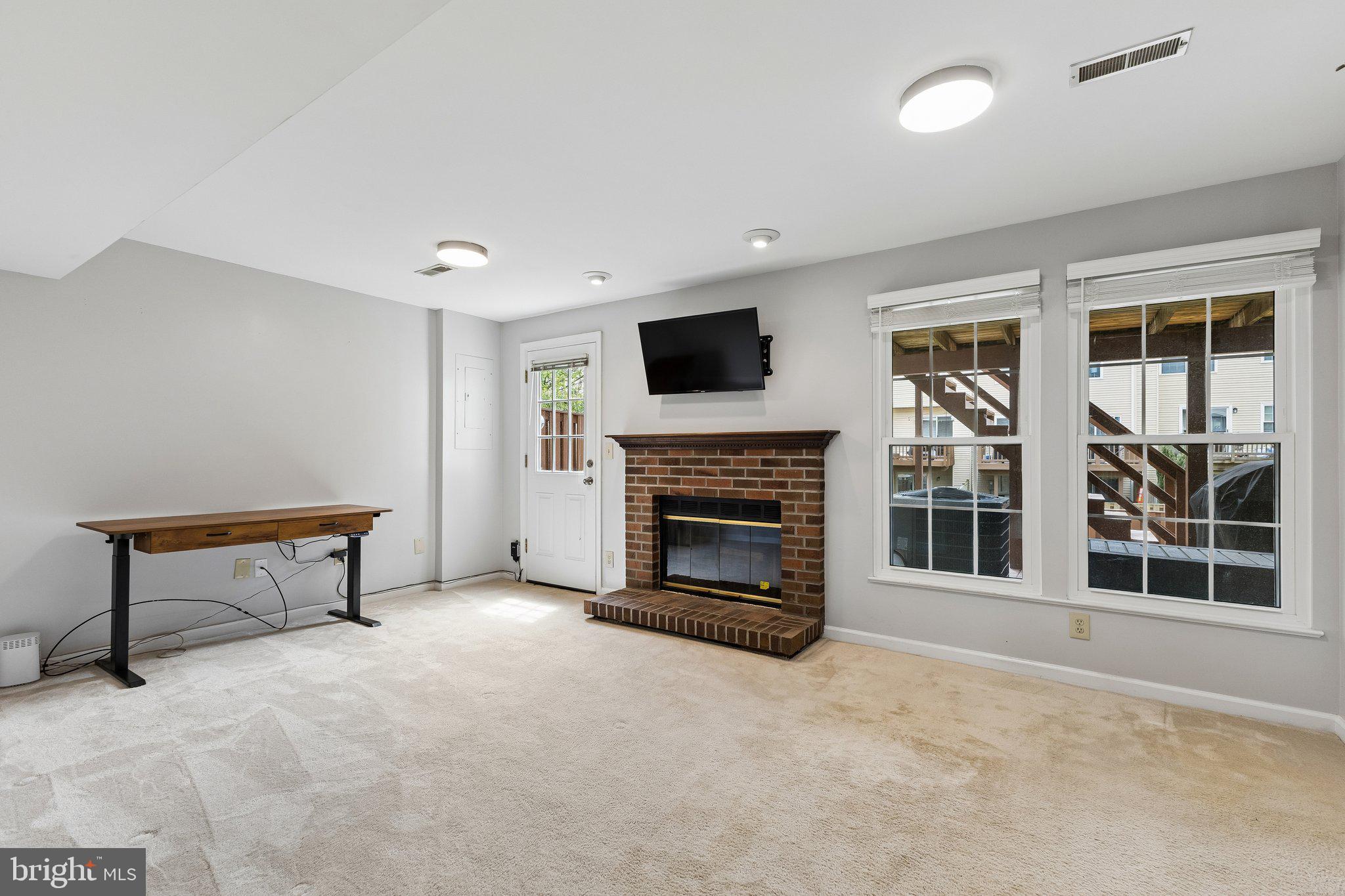 KINGSTOWNE - Residential