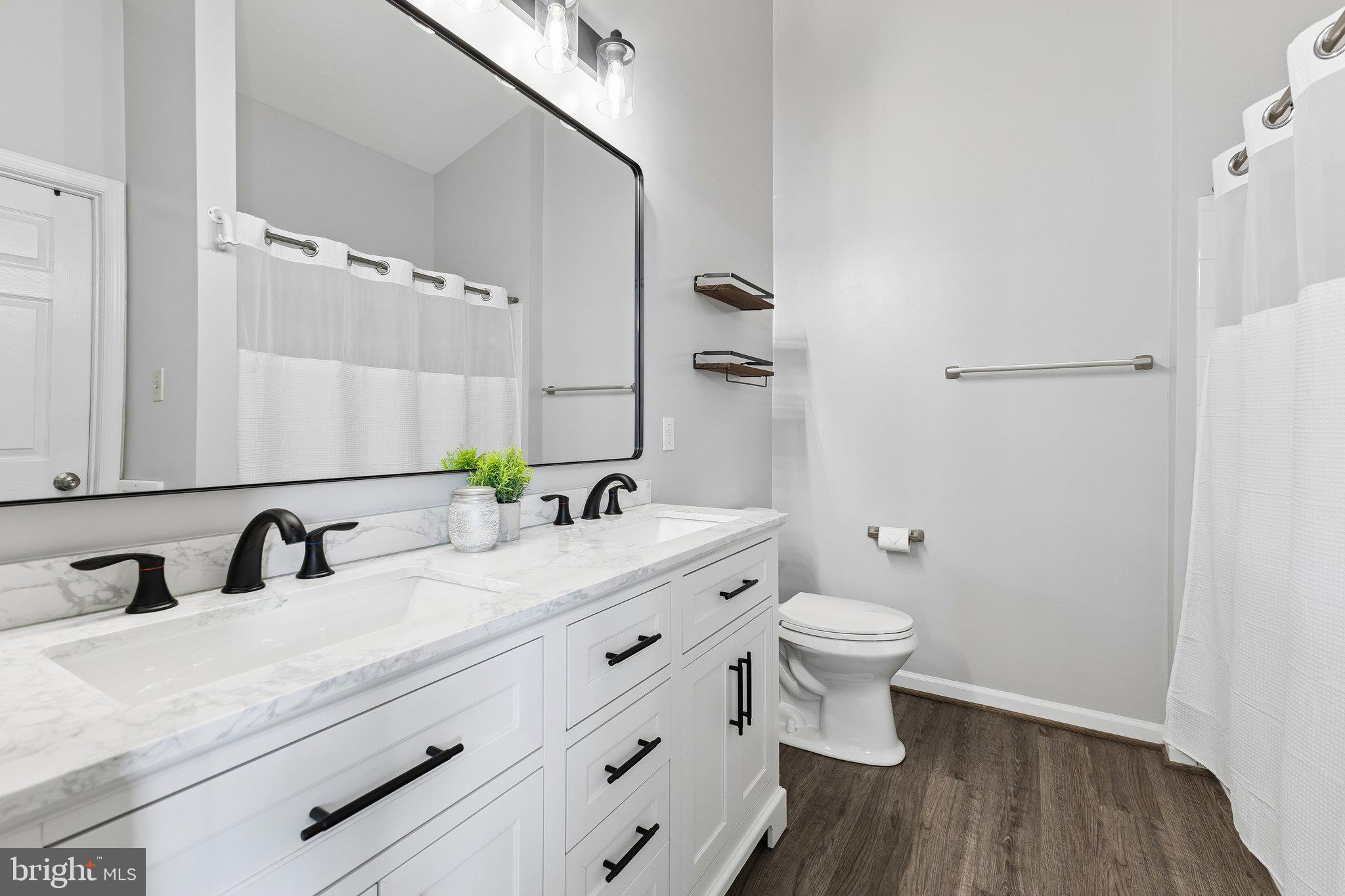 KINGSTOWNE - Residential