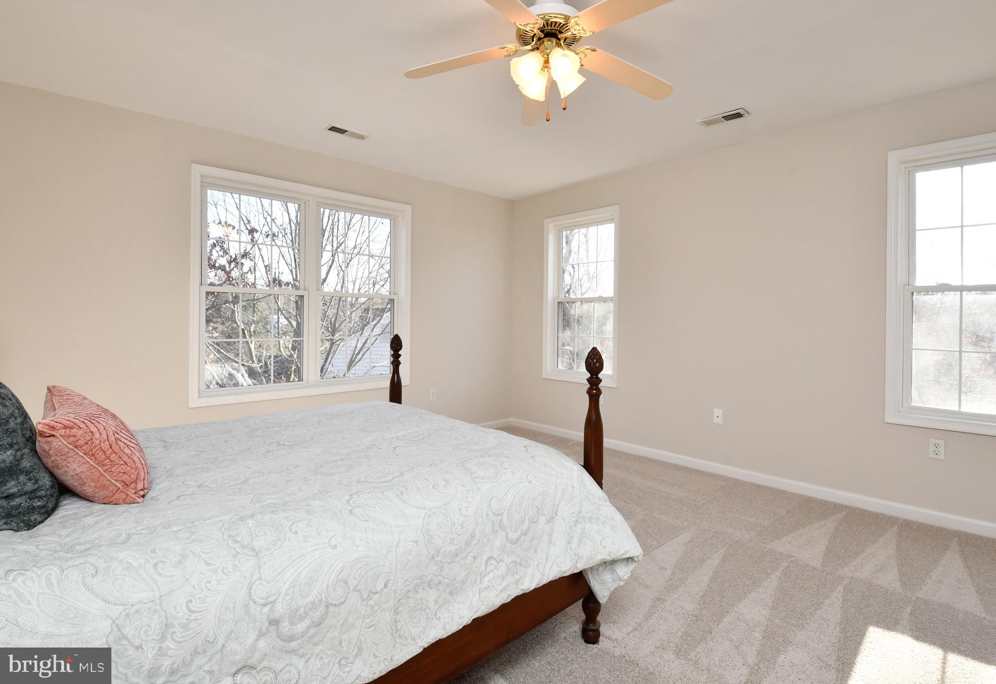 NORTH CLEARVIEW - Residential