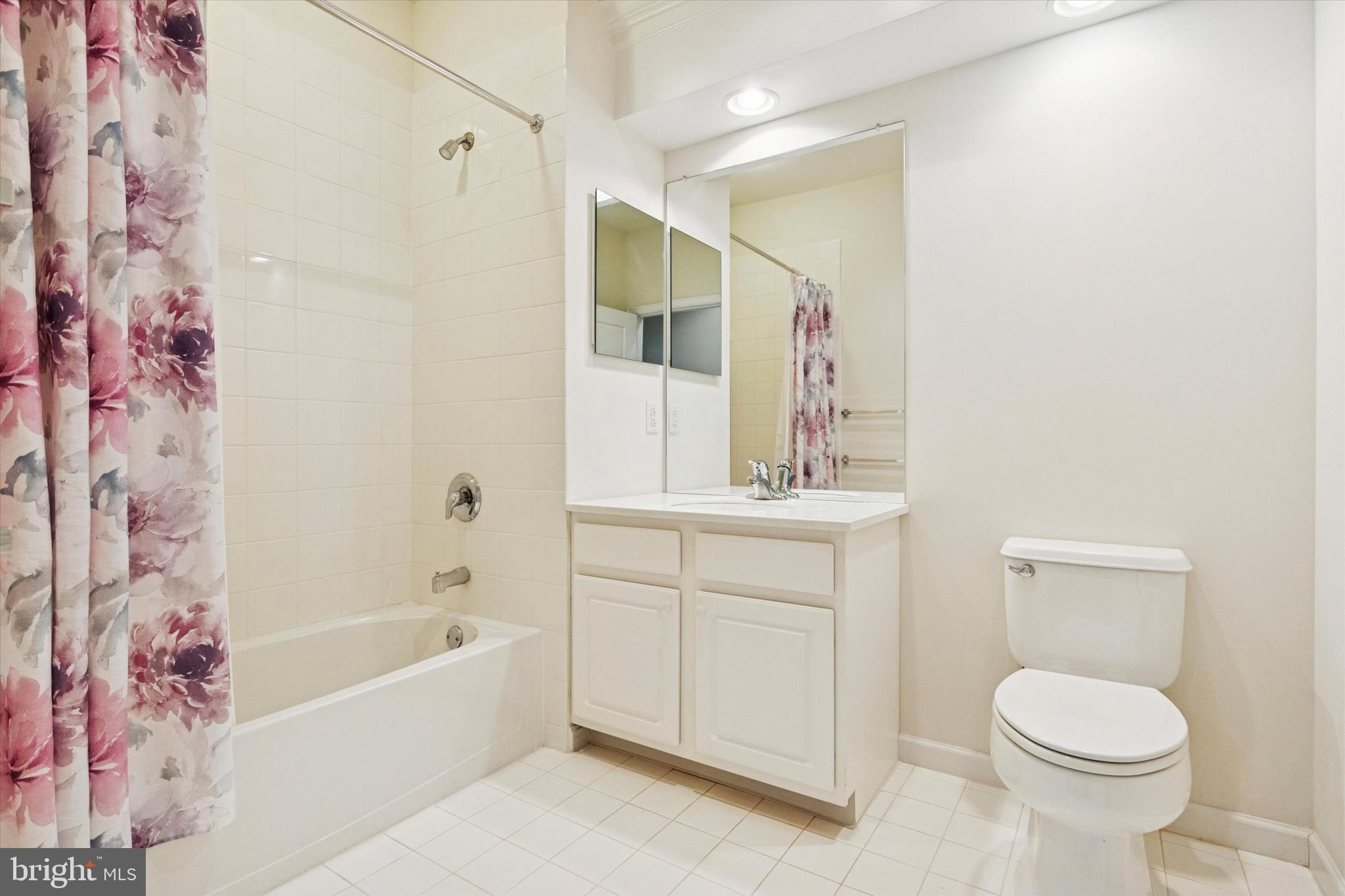 RESERVE AT GWYNEDD - Residential