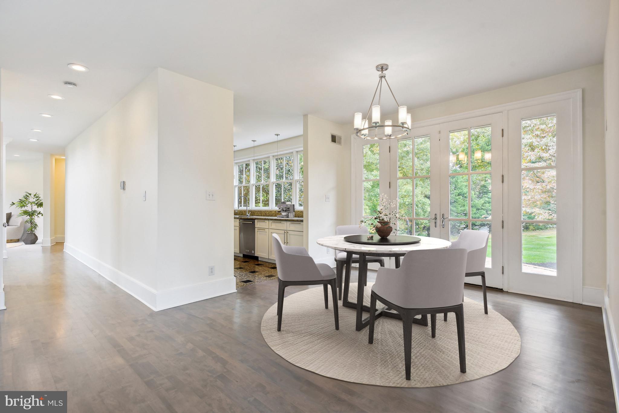 RIVERSCAPE - Residential Lease