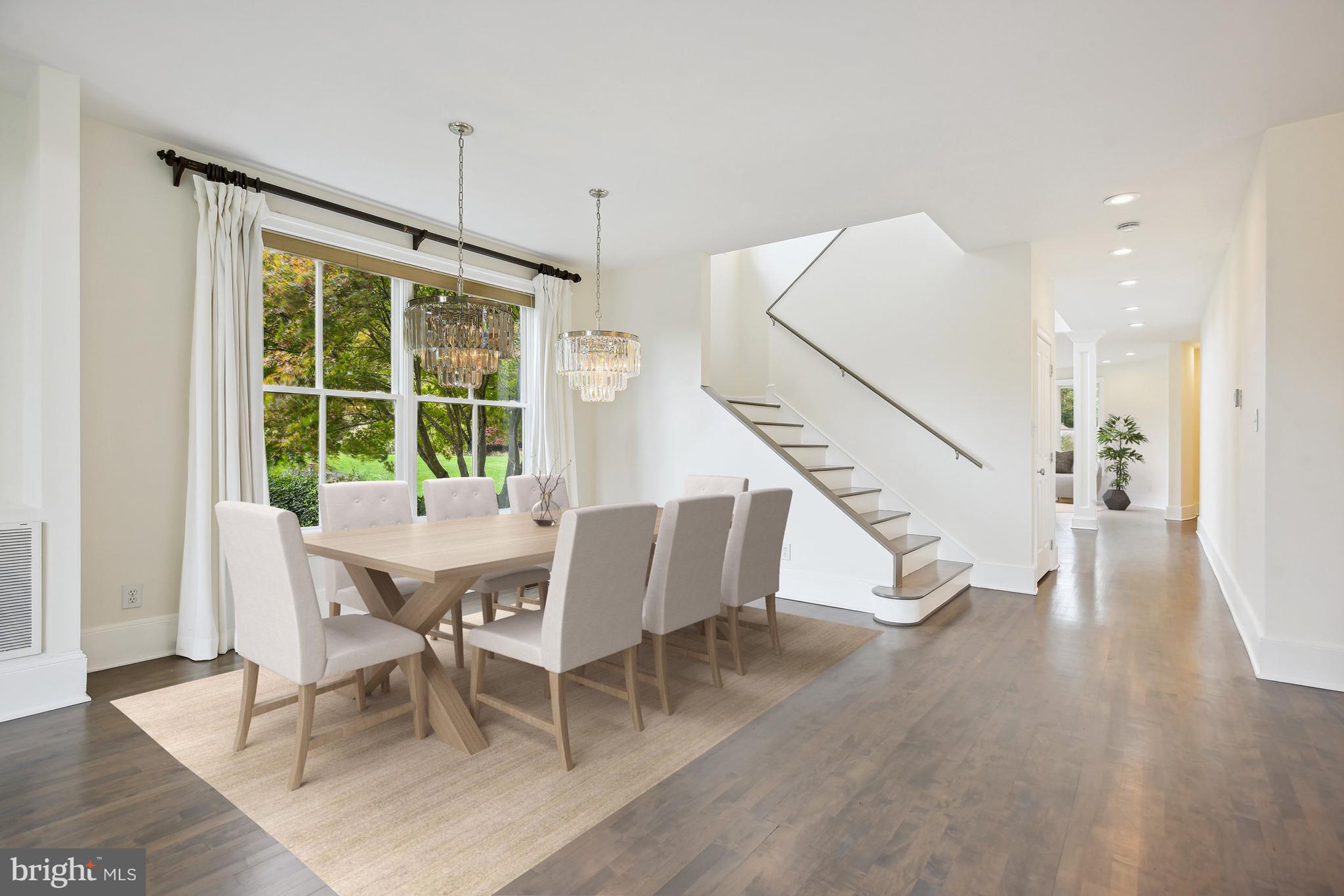 RIVERSCAPE - Residential Lease