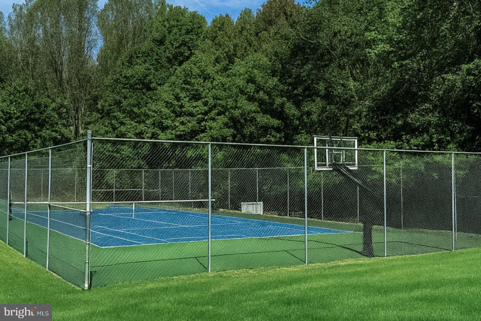 RIVERSCAPE - Residential Lease