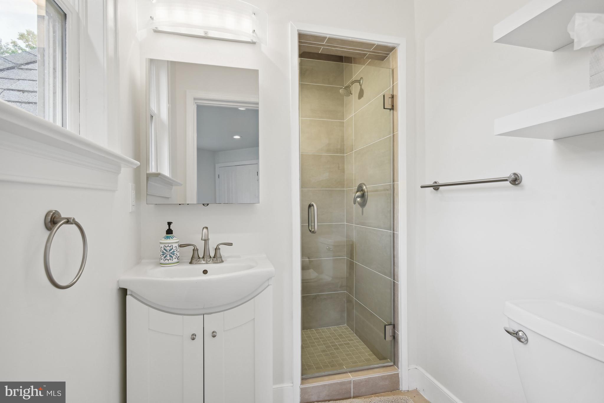 RIVERSCAPE - Residential Lease