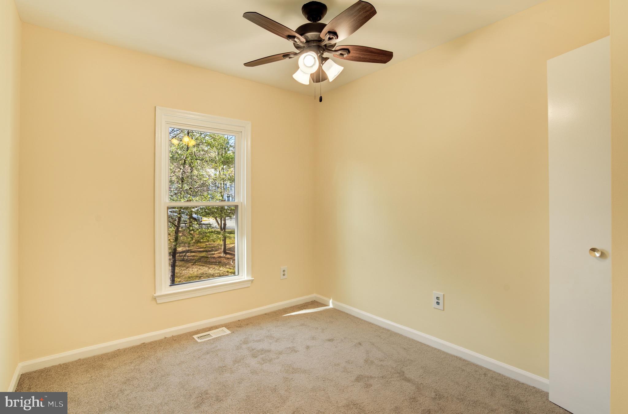 SPRINGFIELD OAKS - Residential Lease