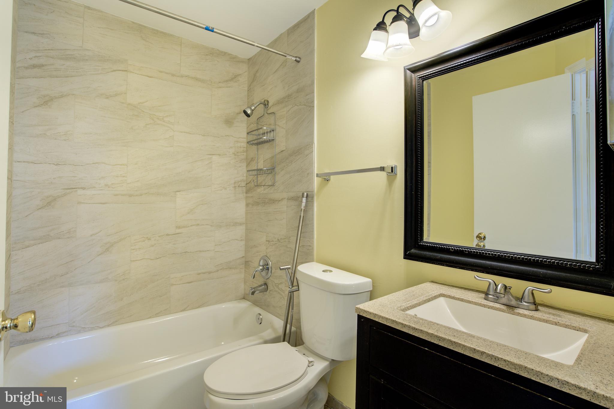 SPRINGFIELD OAKS - Residential Lease