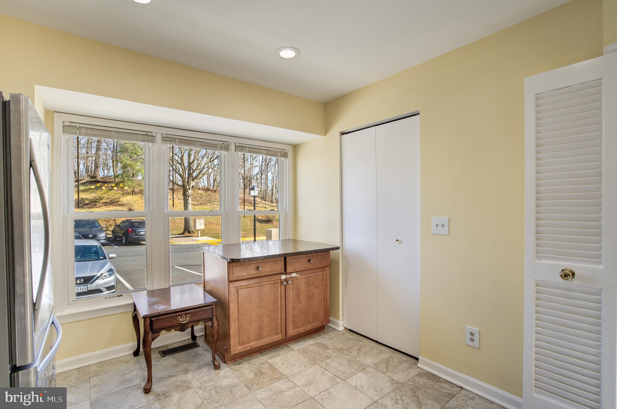 SPRINGFIELD OAKS - Residential Lease