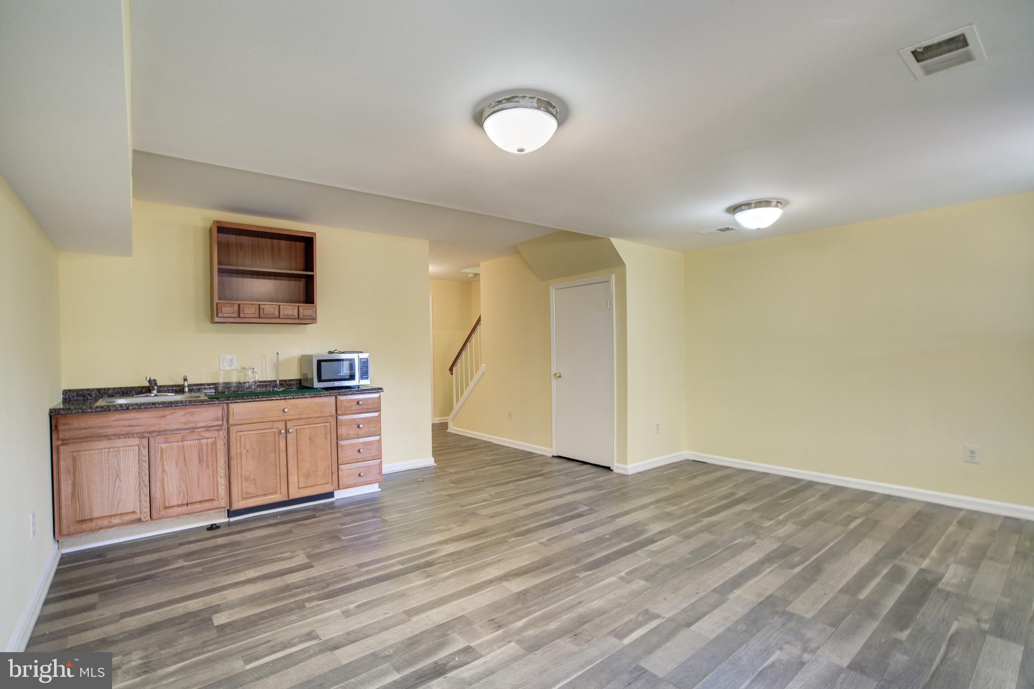 SPRINGFIELD OAKS - Residential Lease