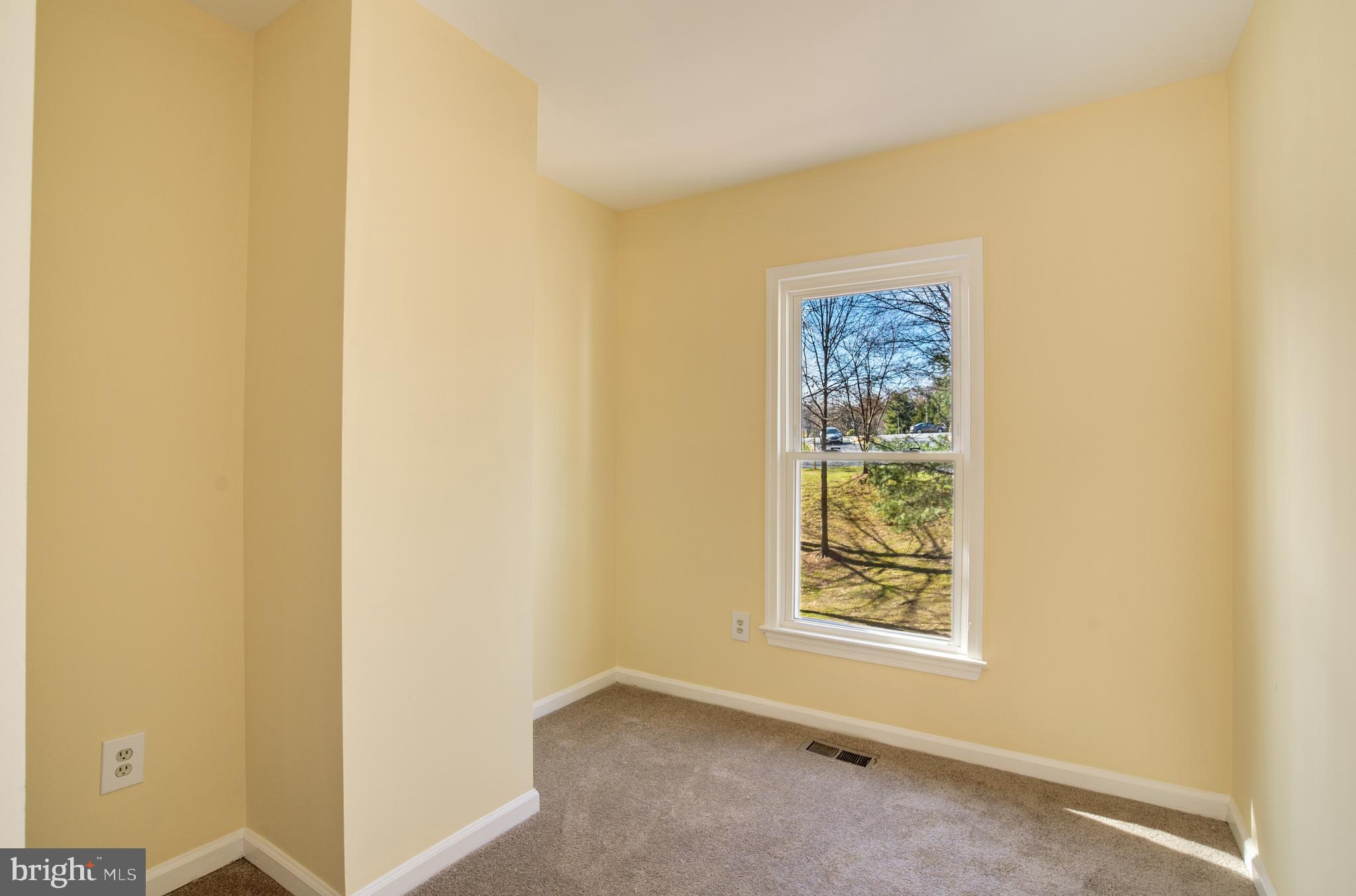 SPRINGFIELD OAKS - Residential Lease