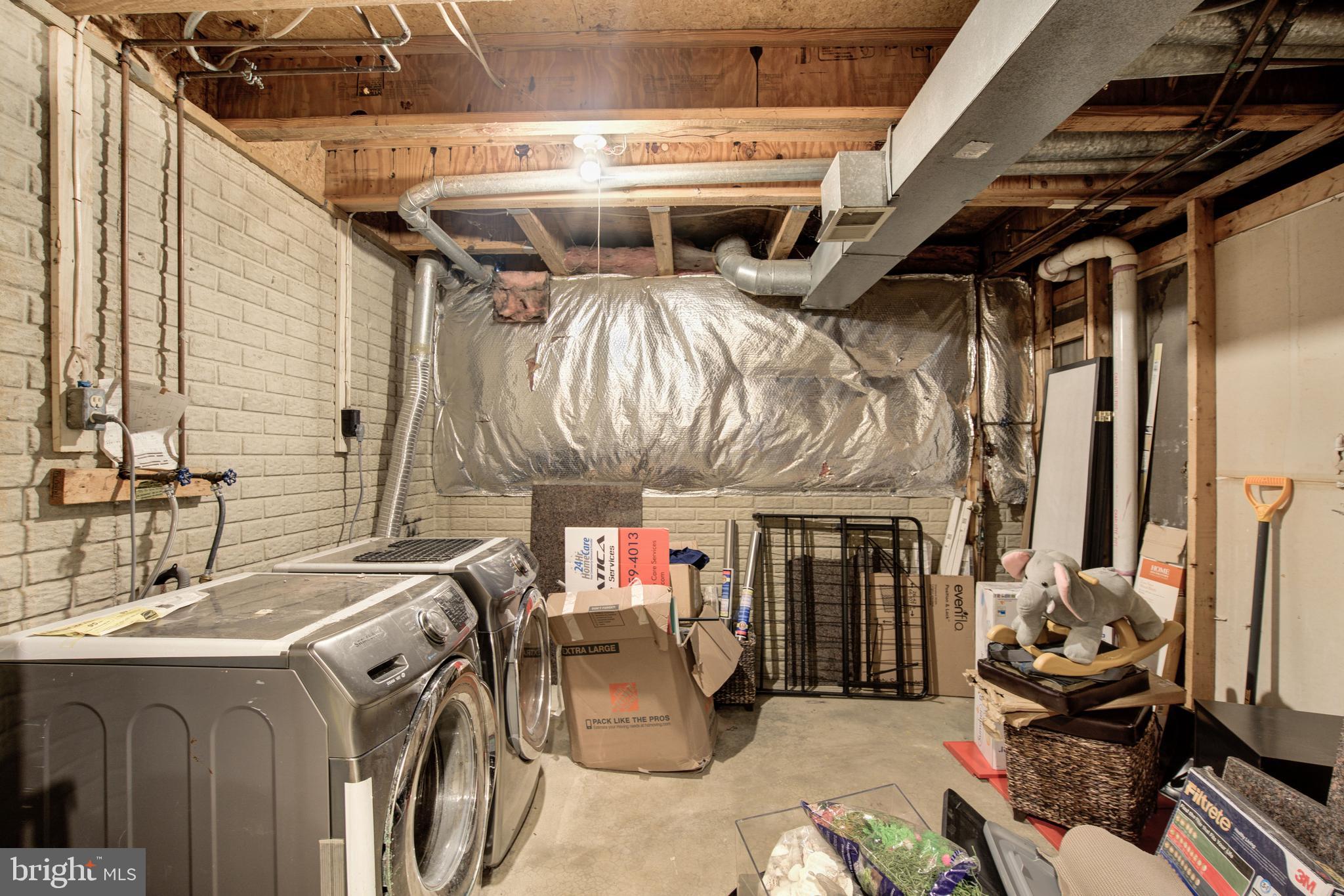 SPRINGFIELD OAKS - Residential Lease