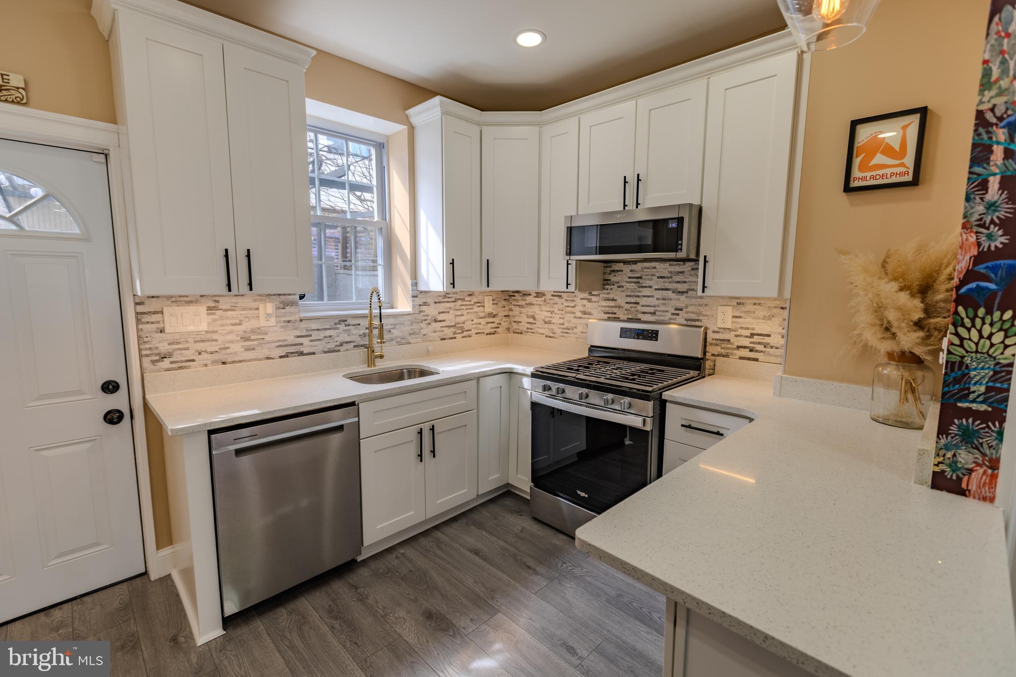 POINT BREEZE - Residential