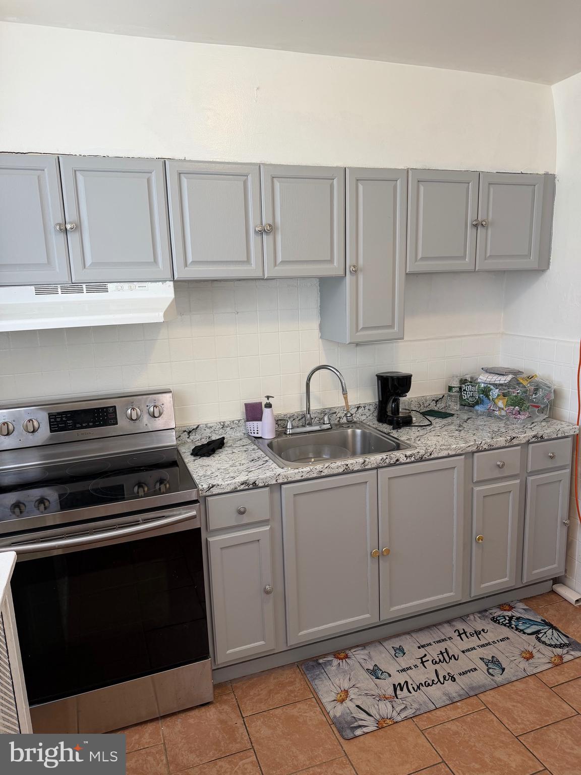 MAYFAIR (EAST) - Residential