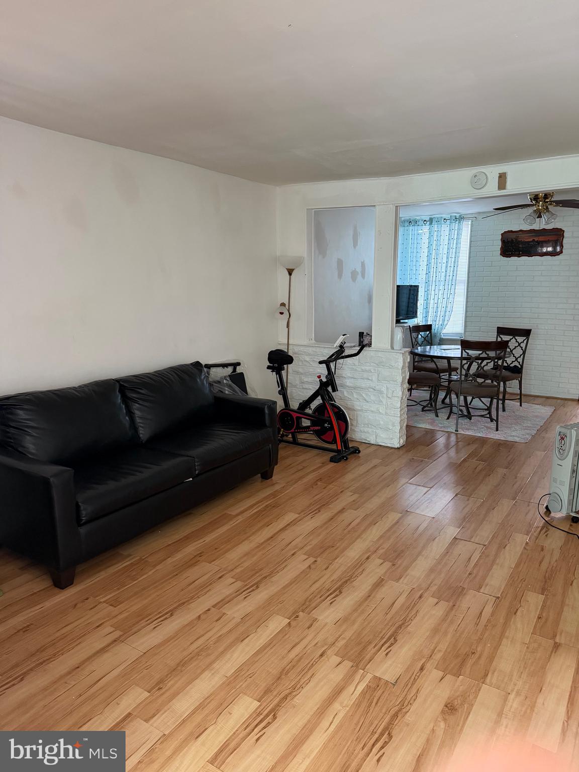 MAYFAIR (EAST) - Residential