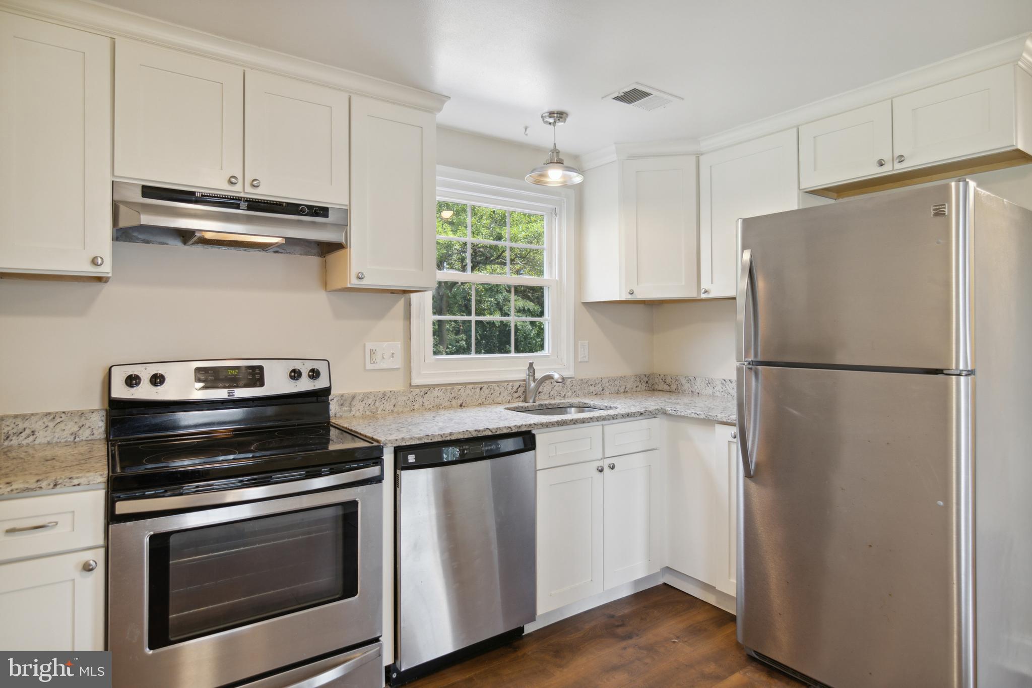 MAPLE RIDGE - Residential Lease