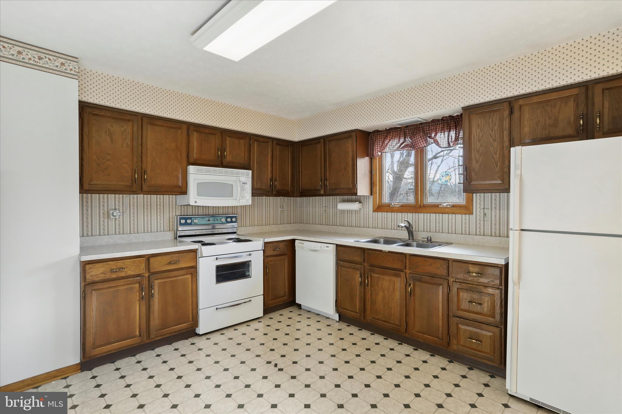 SUNRISE HEIGHTS - Residential