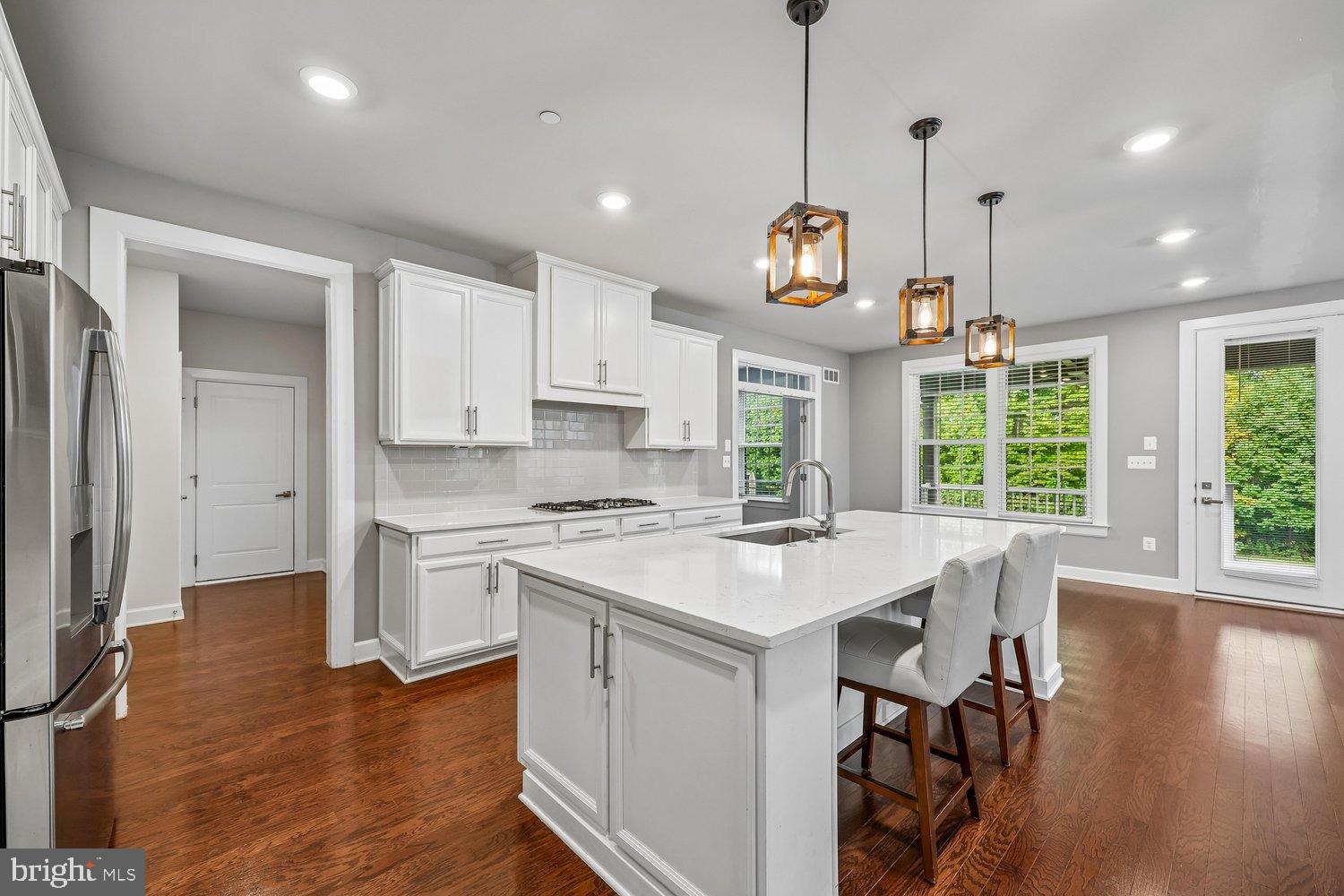 140 GREENTREE FARM DRIVE