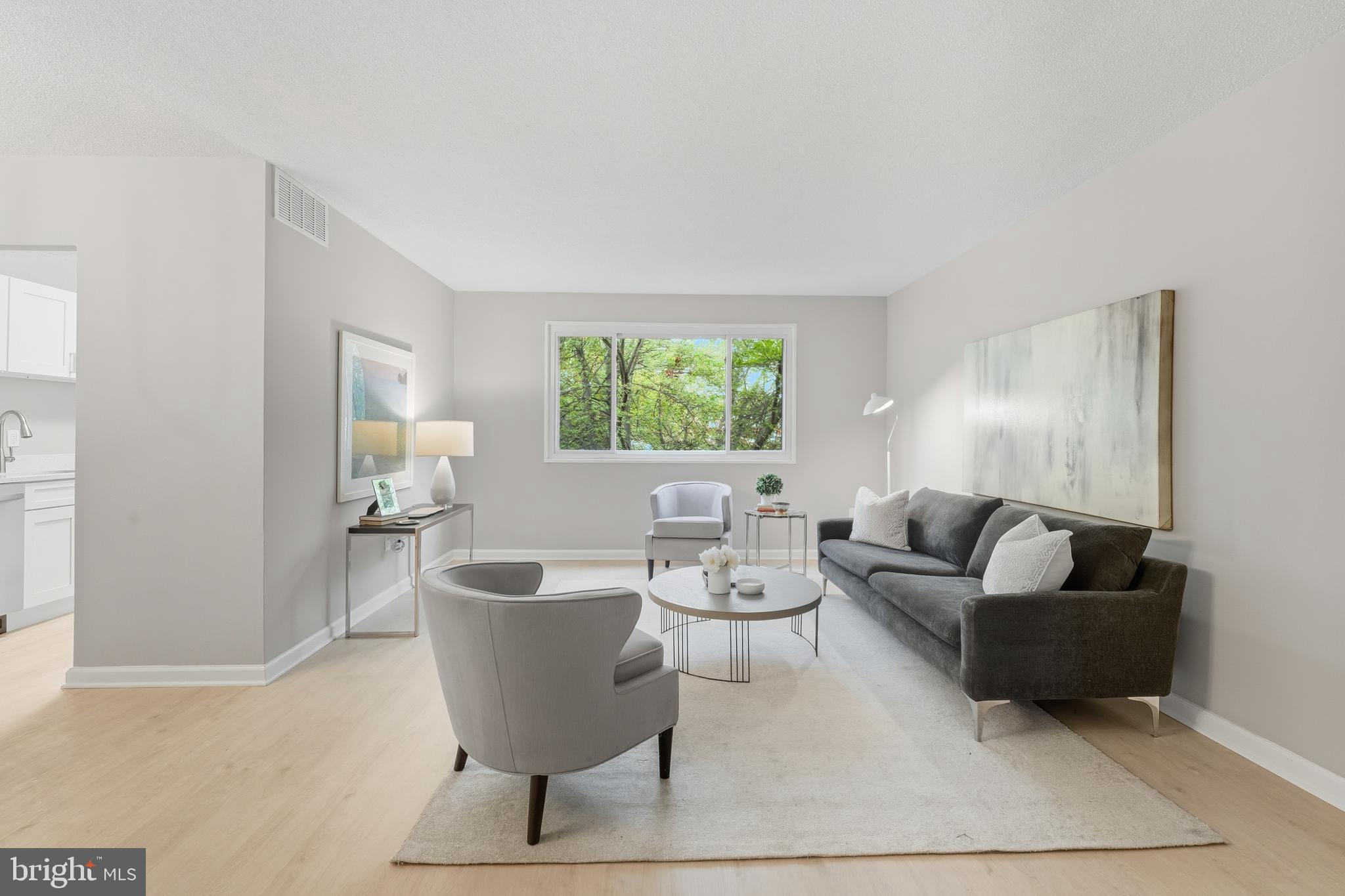 3829 HAMILTON STREET E-304