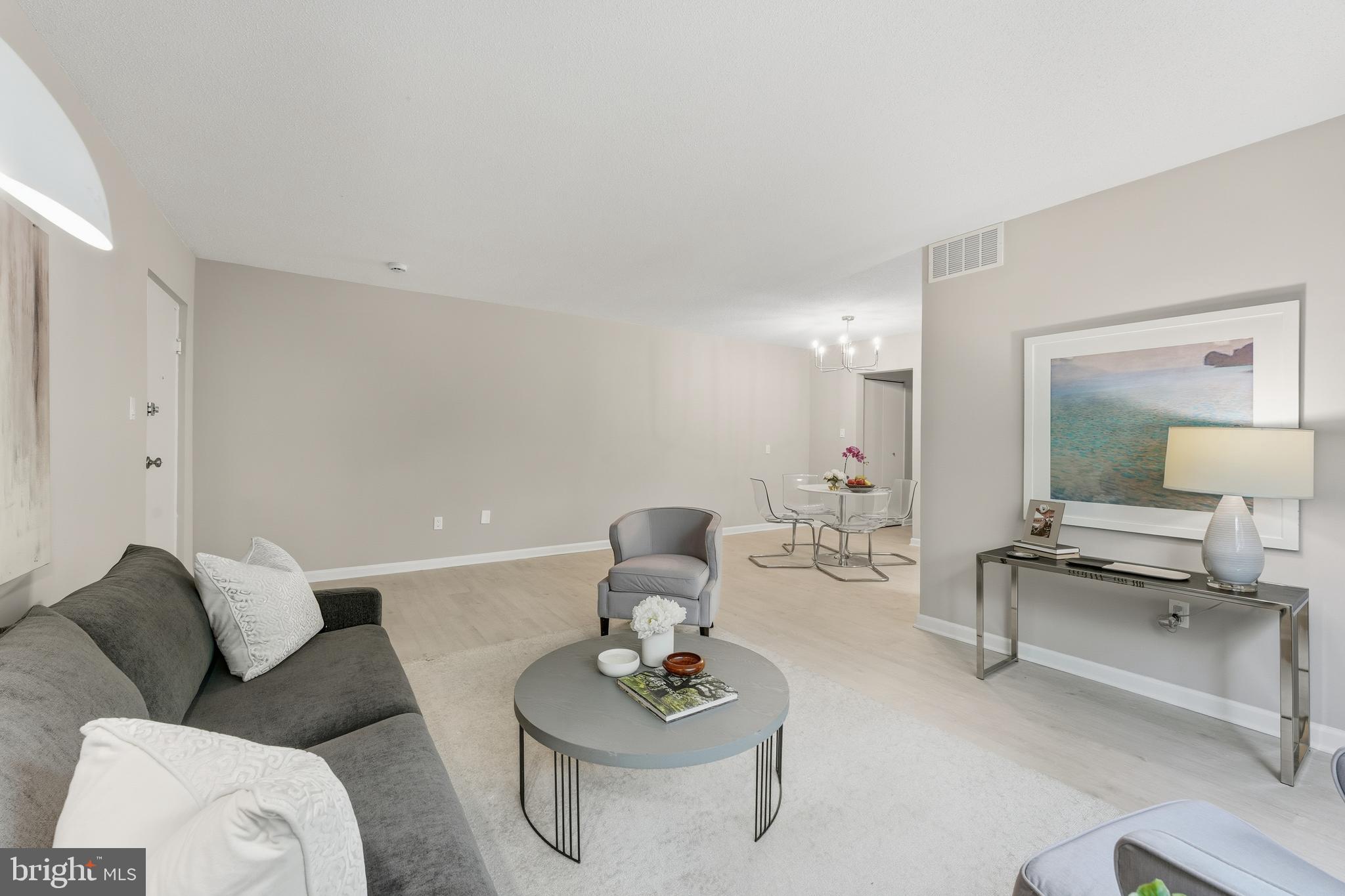 3829 HAMILTON STREET E-304