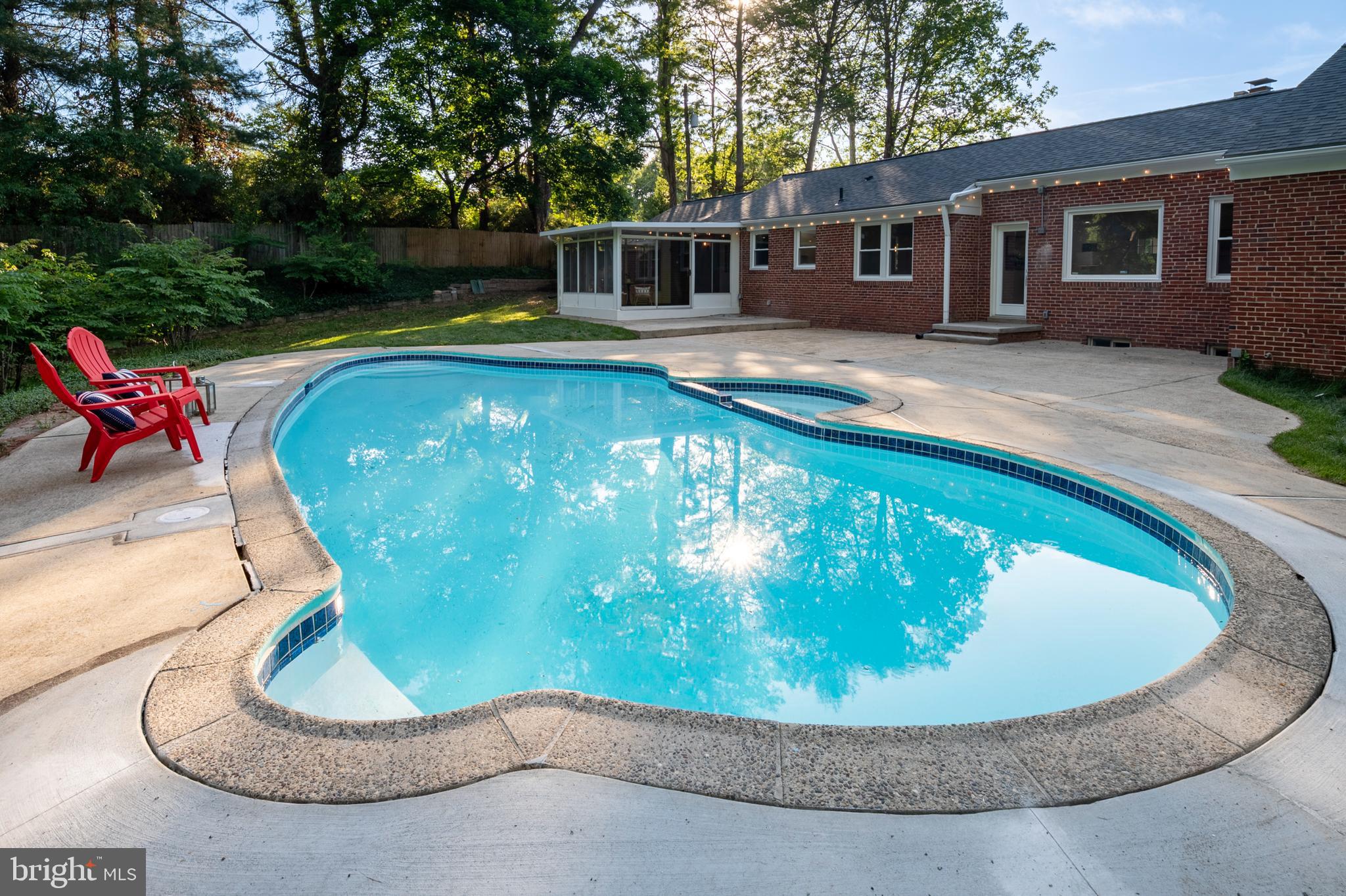 NORTH SPRINGBROOK - Residential