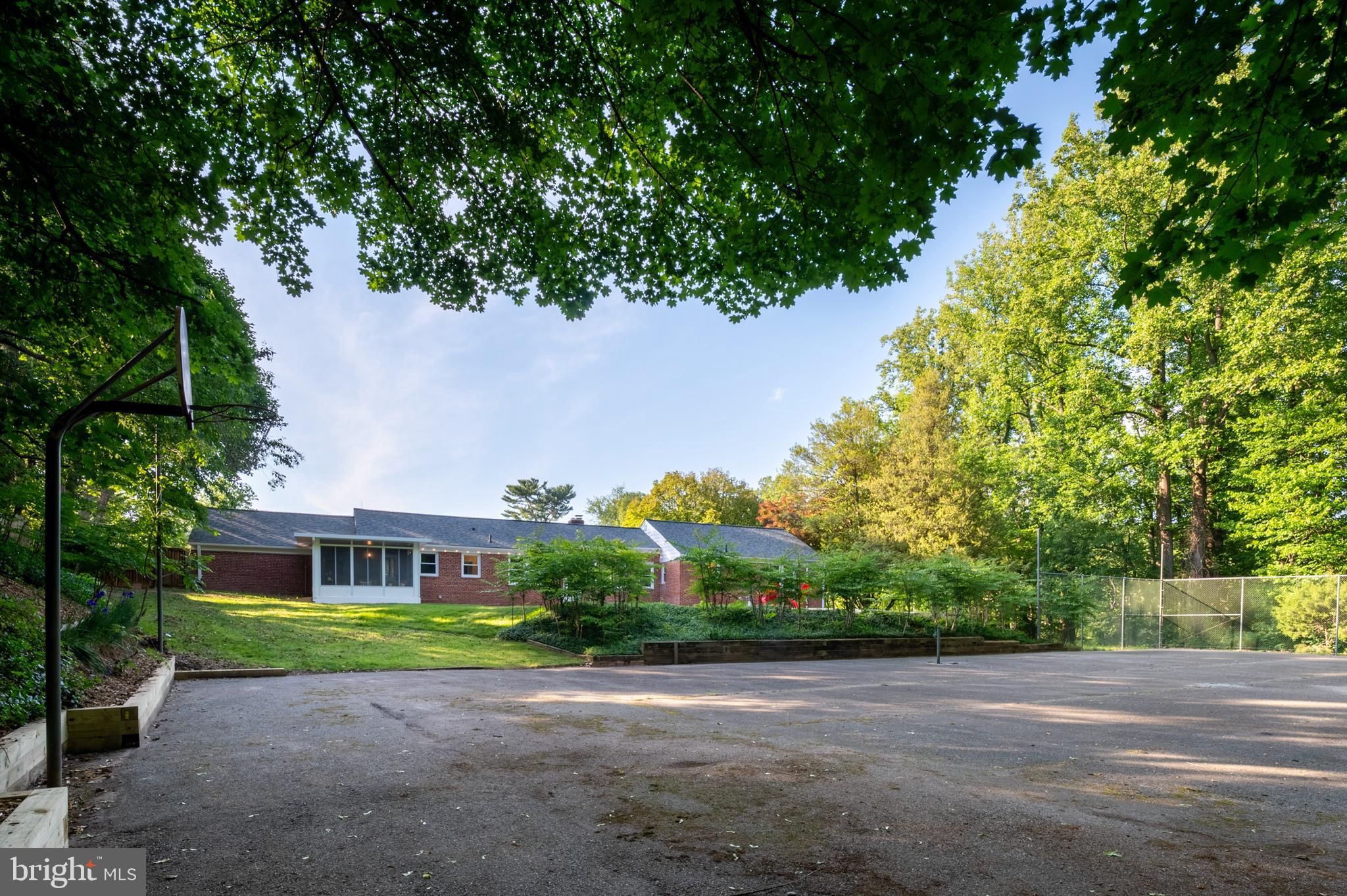 NORTH SPRINGBROOK - Residential