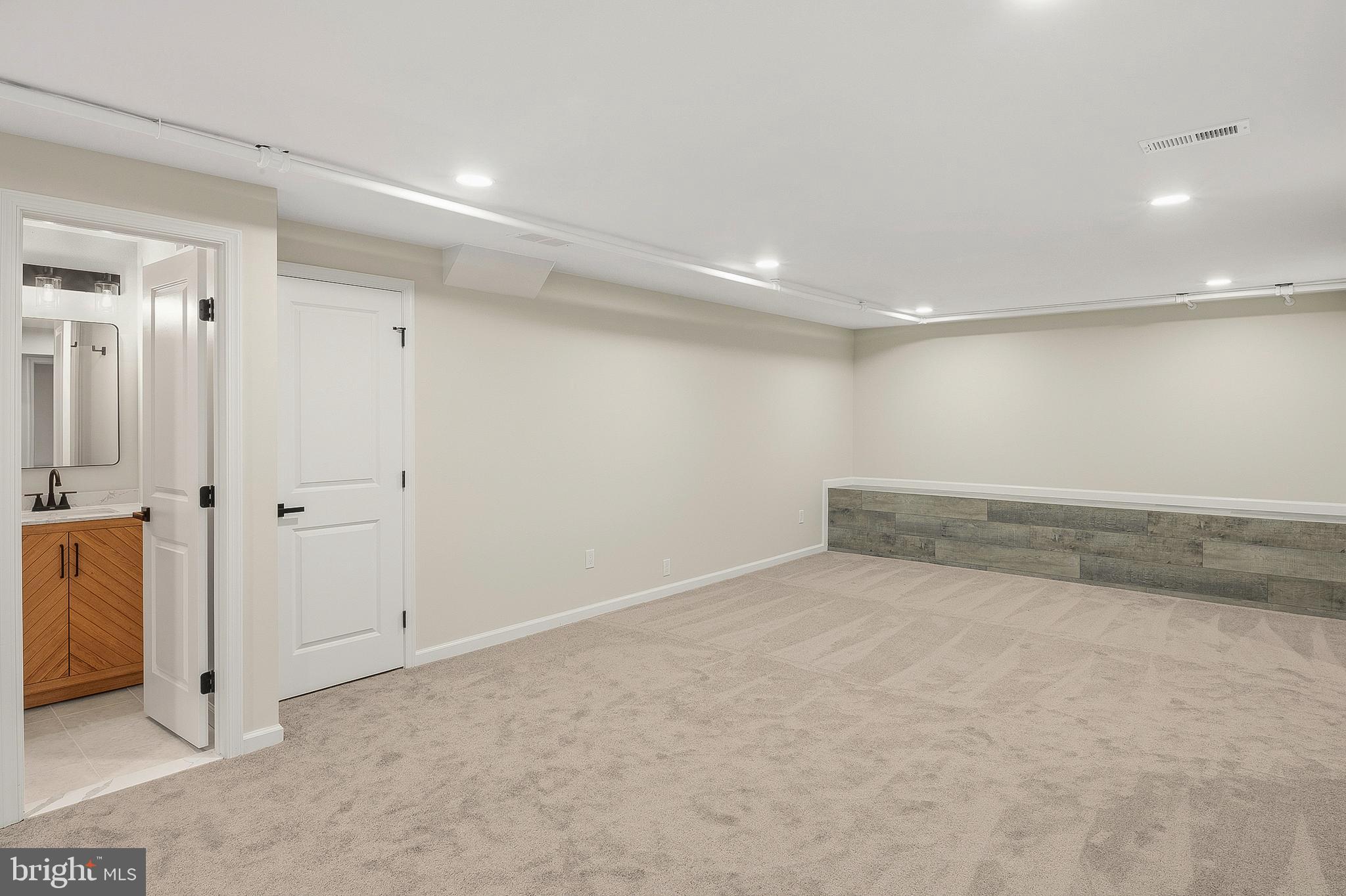 NORTH SPRINGBROOK - Residential