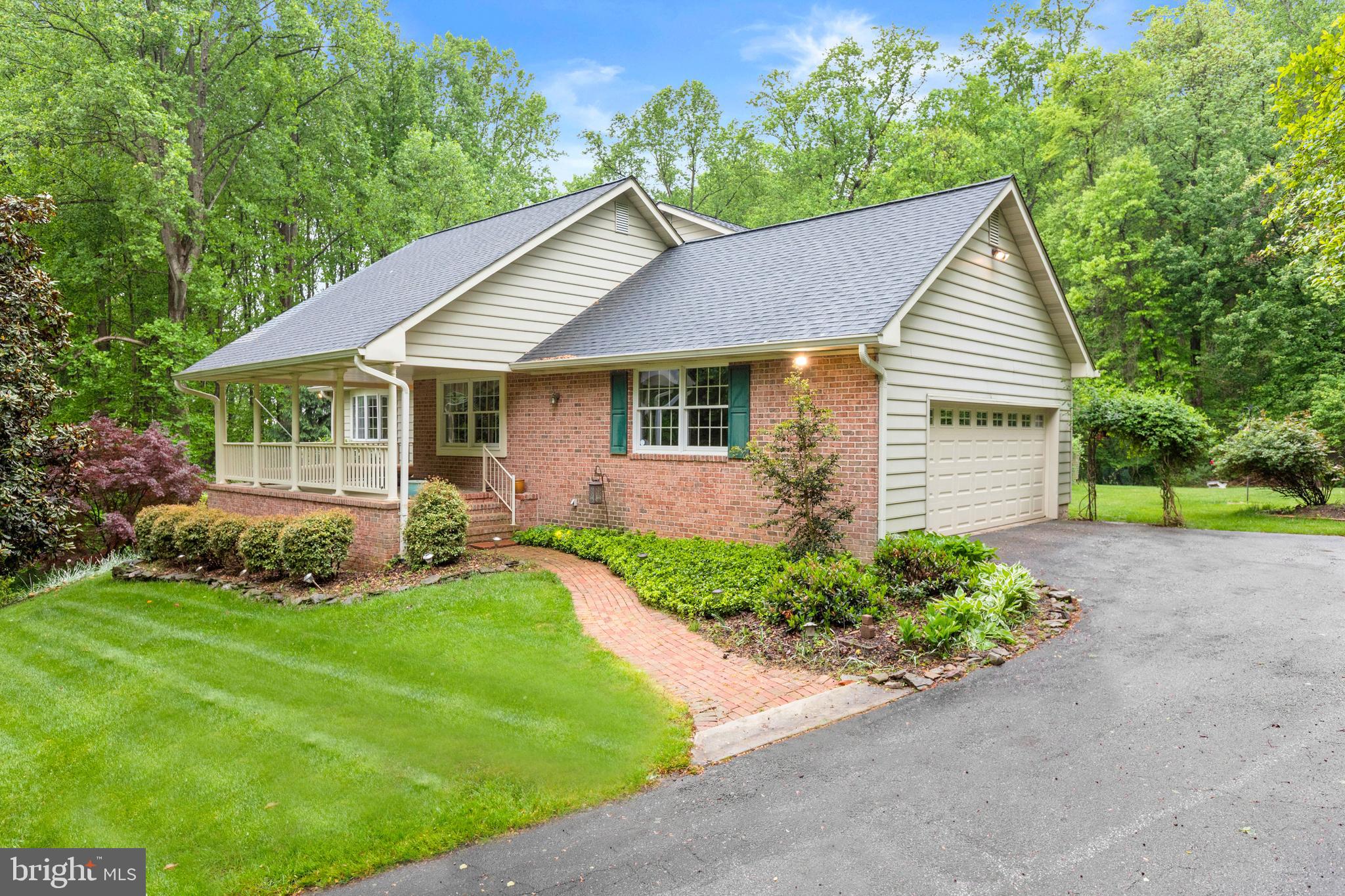 LONG GREEN MANOR - Residential