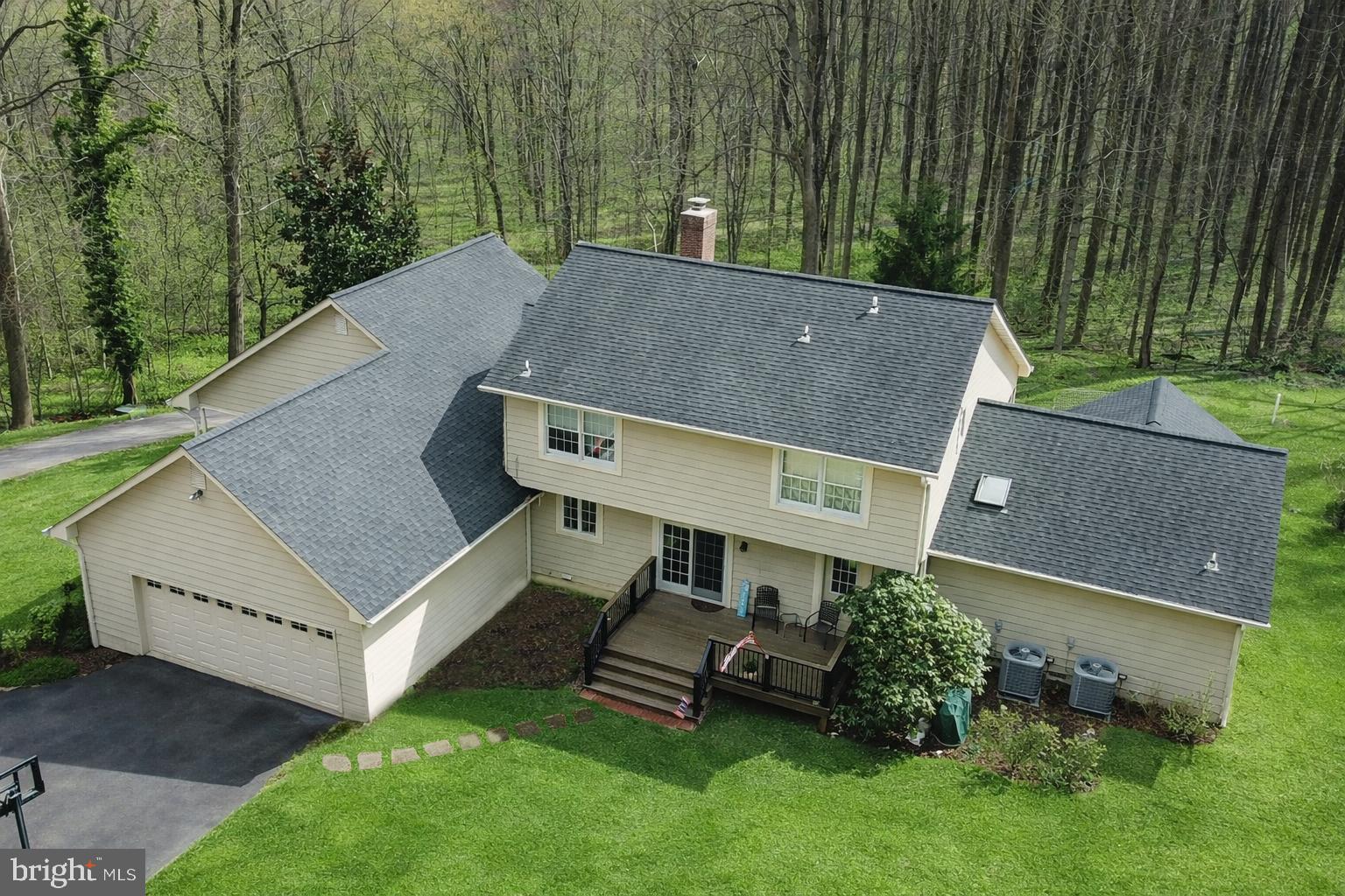 LONG GREEN MANOR - Residential