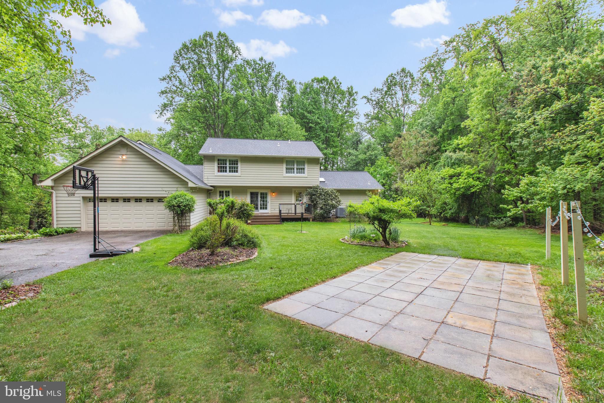 LONG GREEN MANOR - Residential