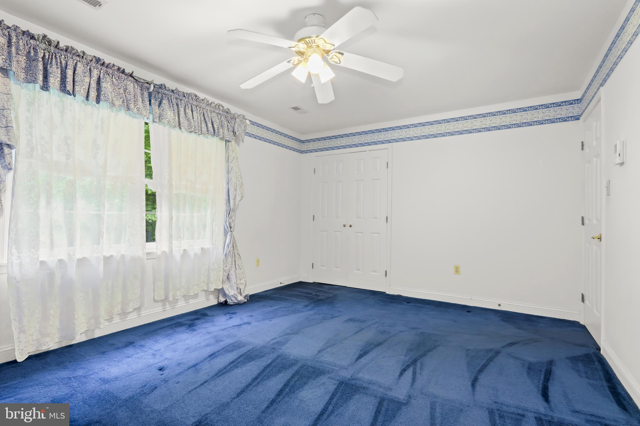 LONG GREEN MANOR - Residential