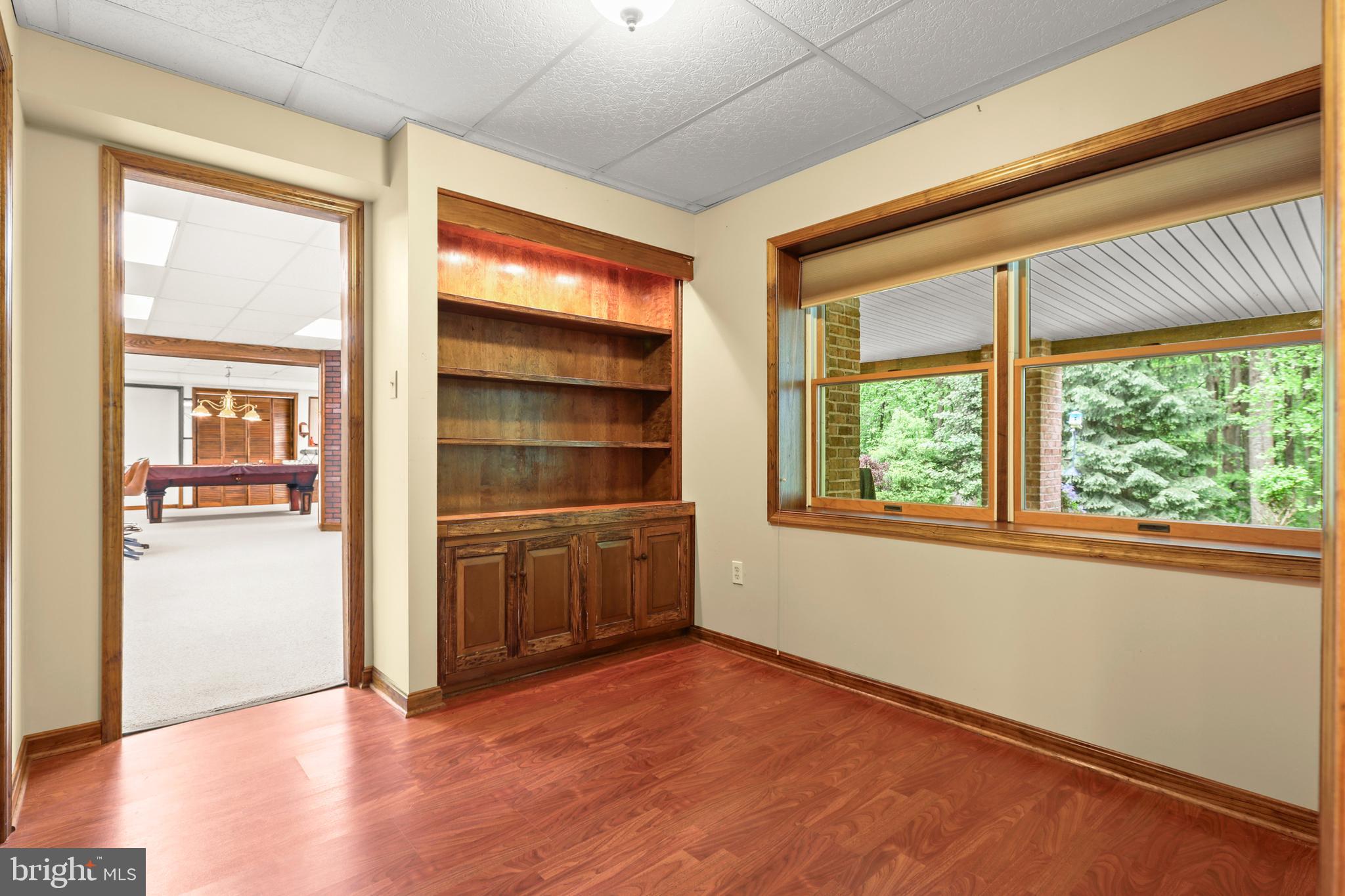 LONG GREEN MANOR - Residential