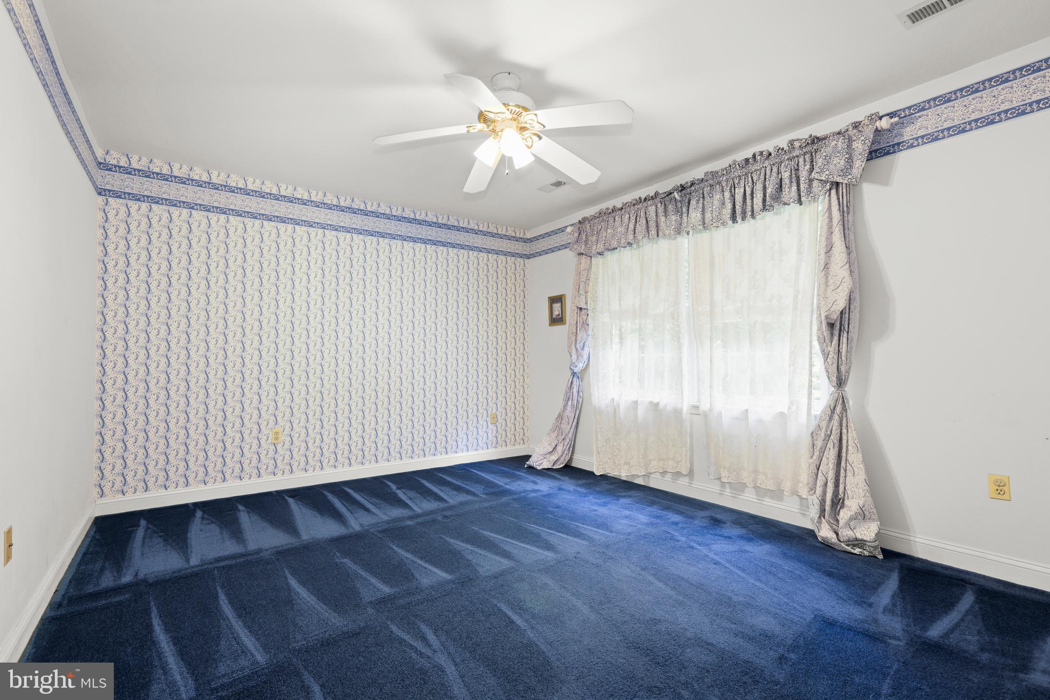 LONG GREEN MANOR - Residential