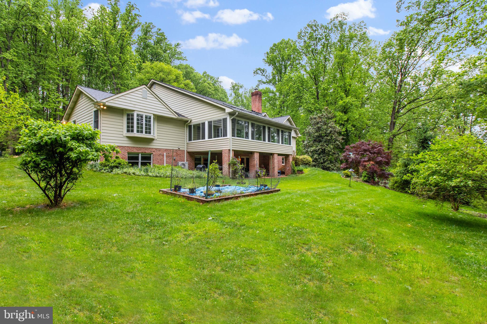 LONG GREEN MANOR - Residential