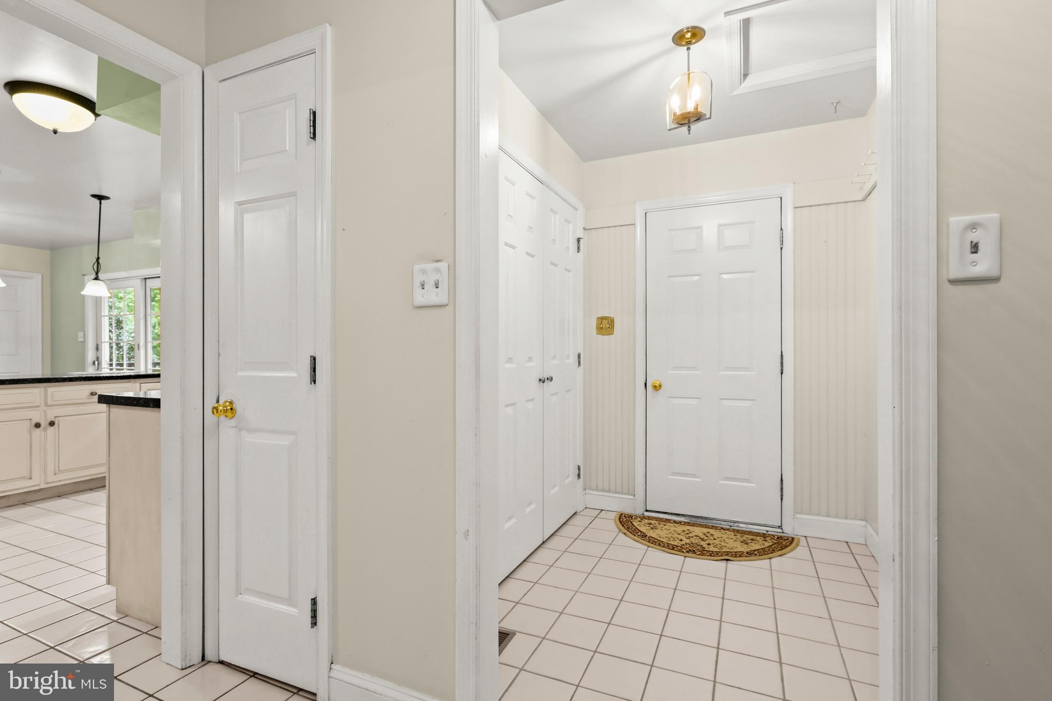 LONG GREEN MANOR - Residential