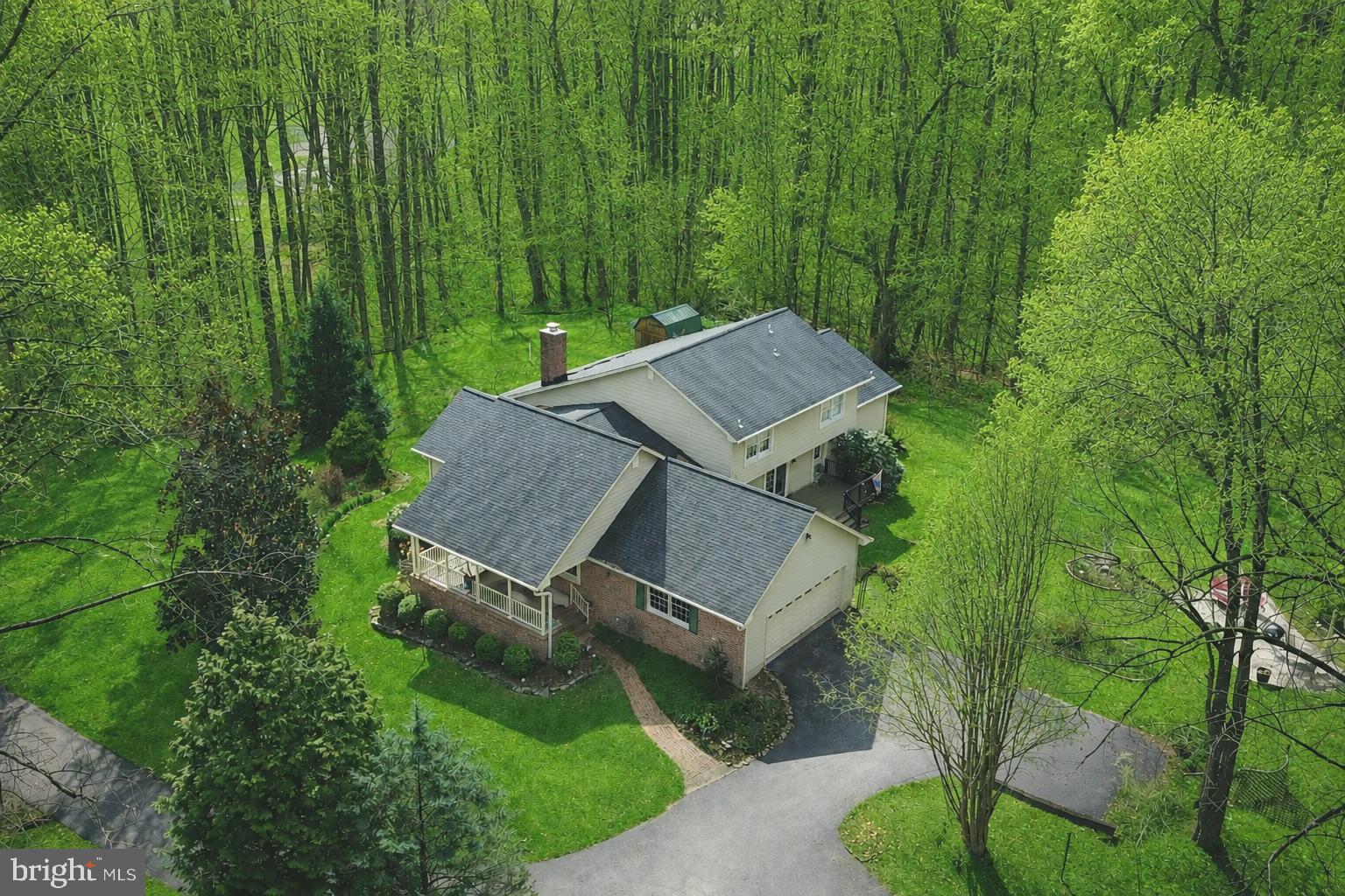 LONG GREEN MANOR - Residential