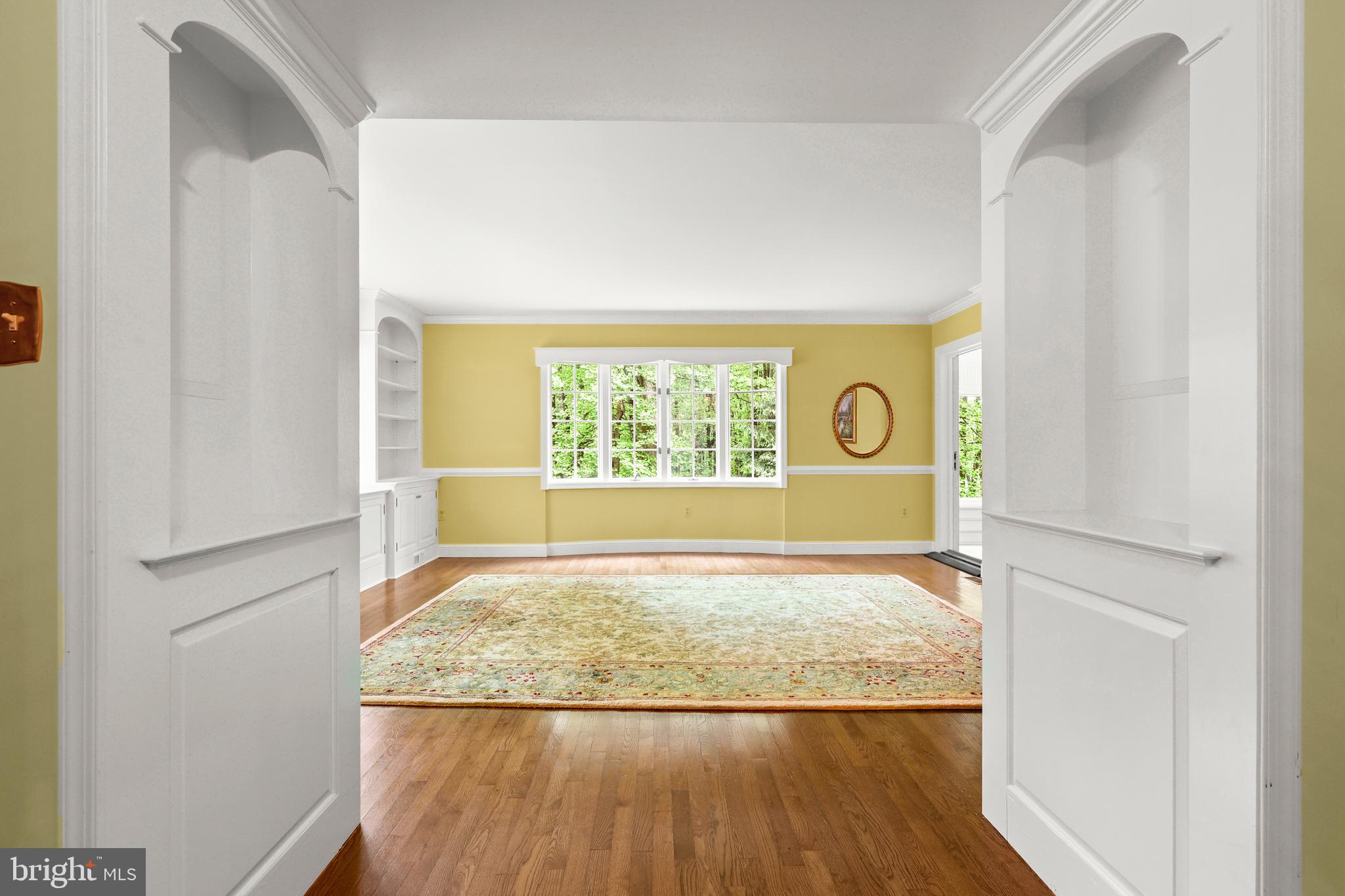 LONG GREEN MANOR - Residential