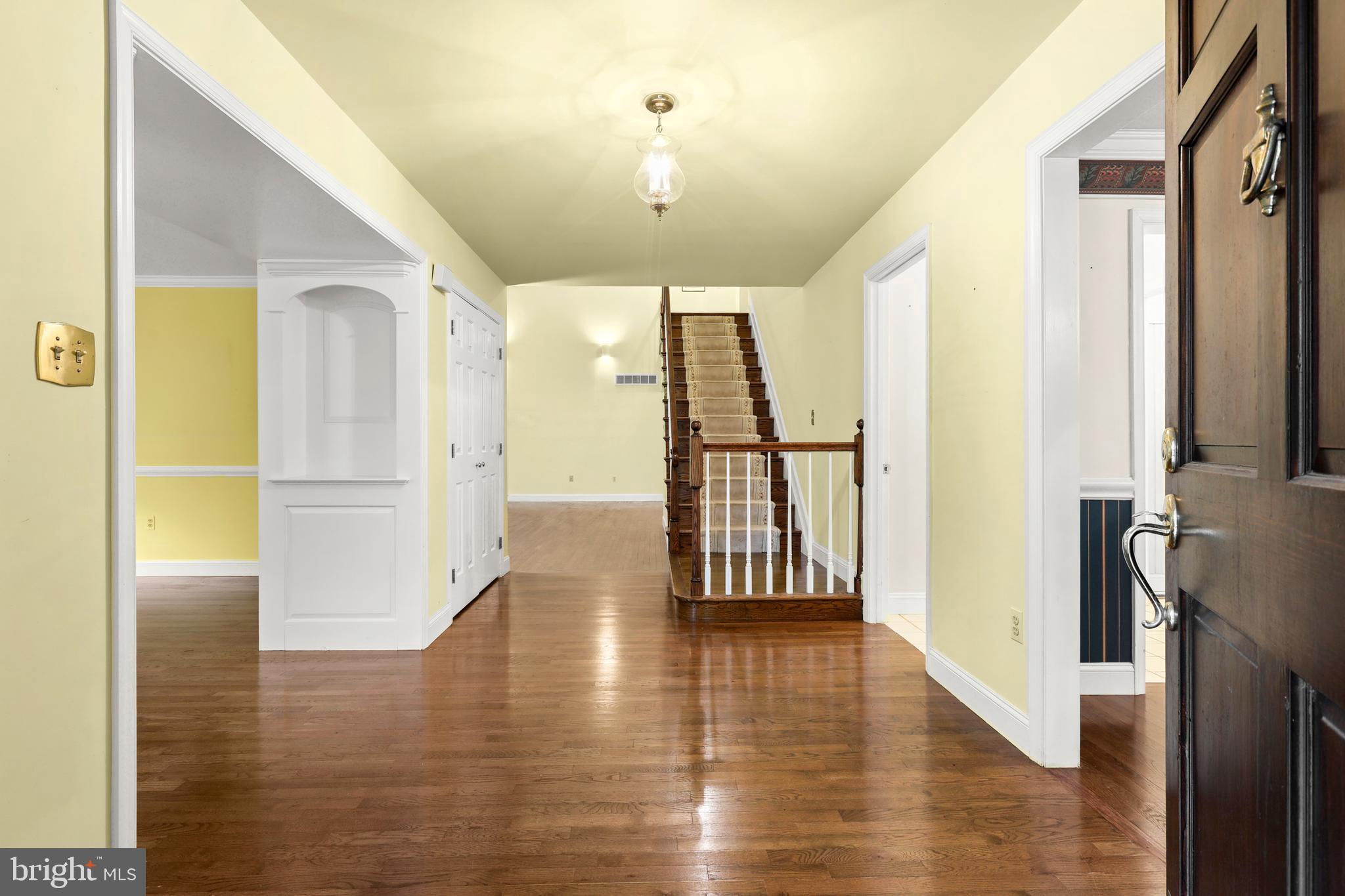 LONG GREEN MANOR - Residential